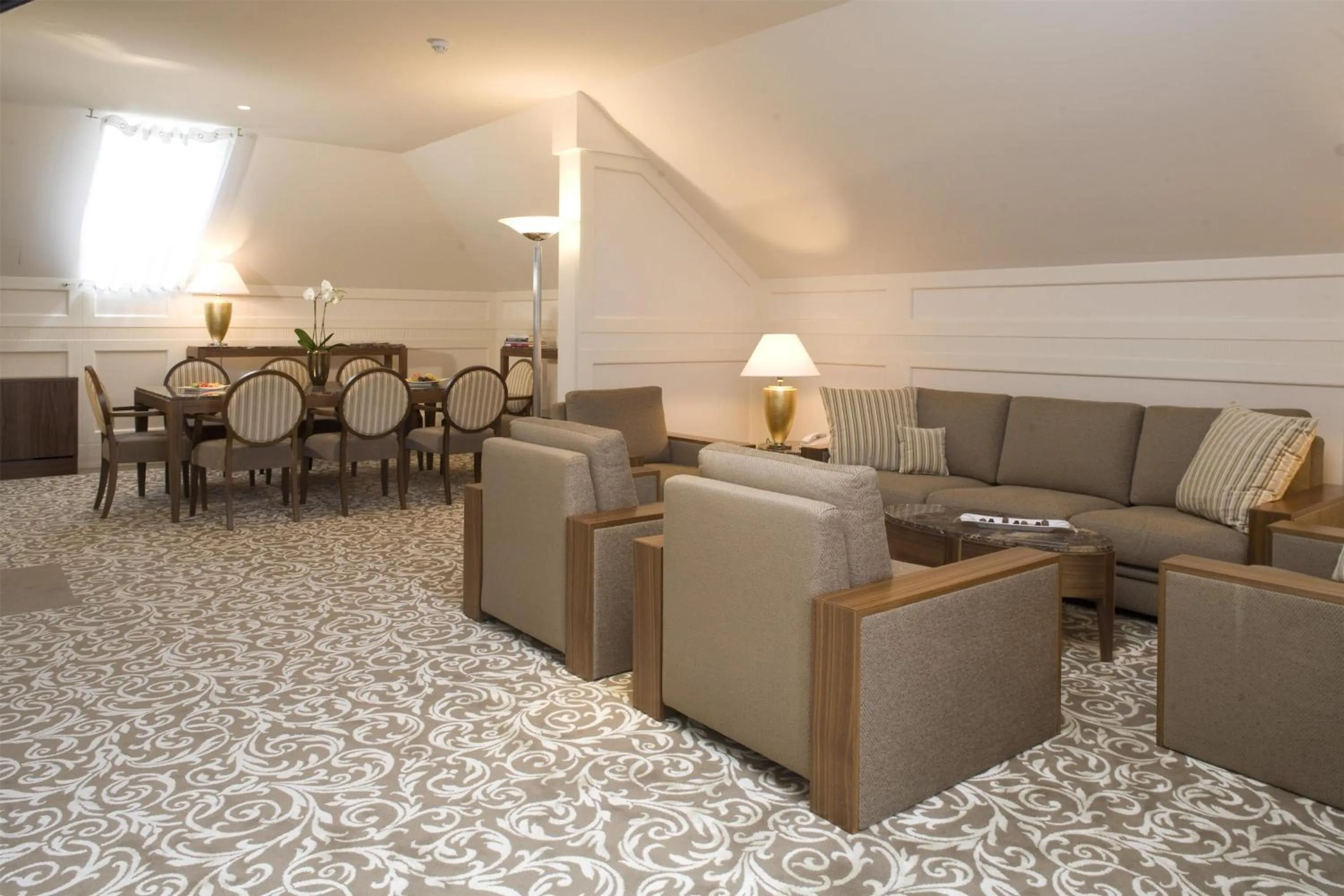 Bedroom in Hotel Kempinski Palace Portorož