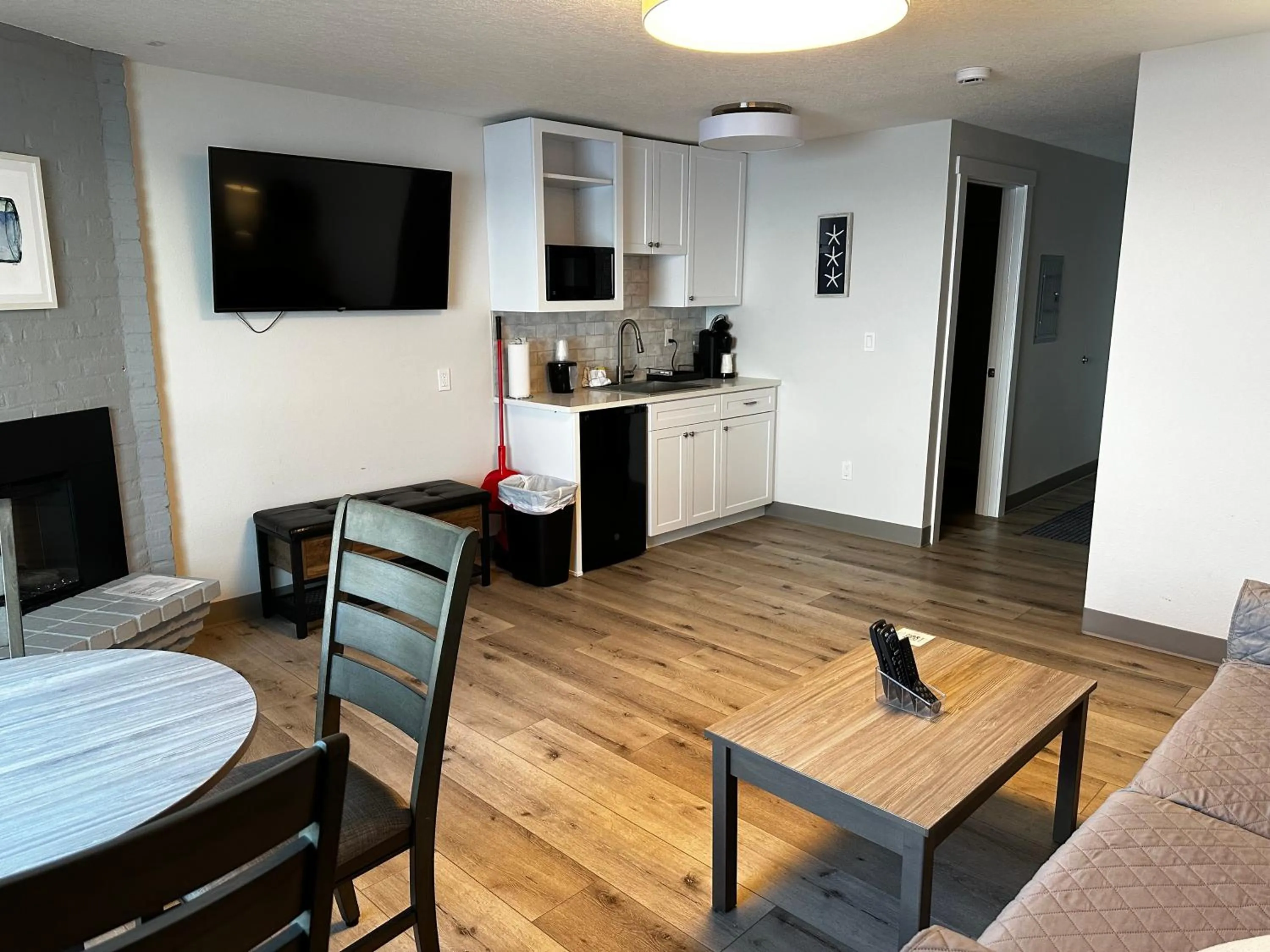 One Bedroom Suite in West Beach Suites