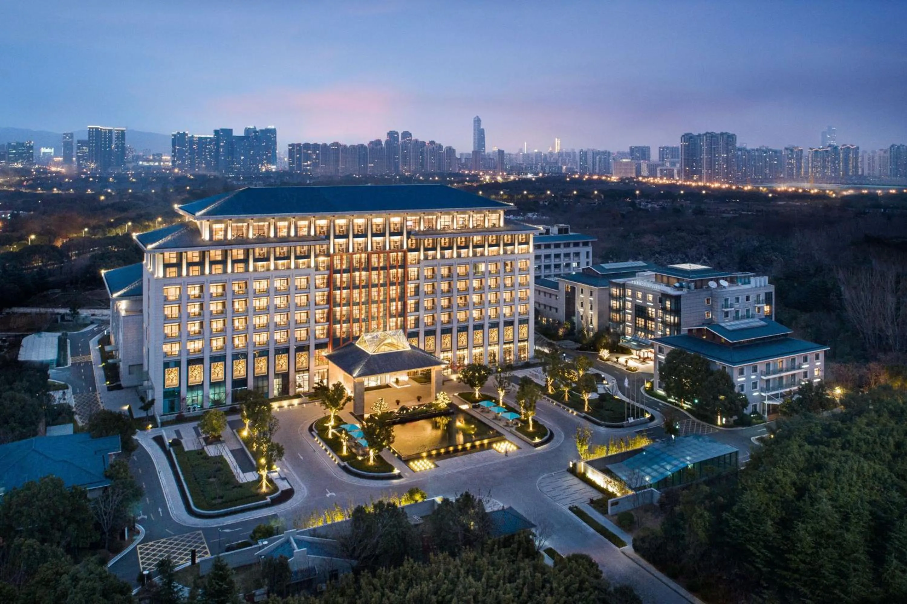 Property building in Wuxi Marriott Hotel Lihu Lake
