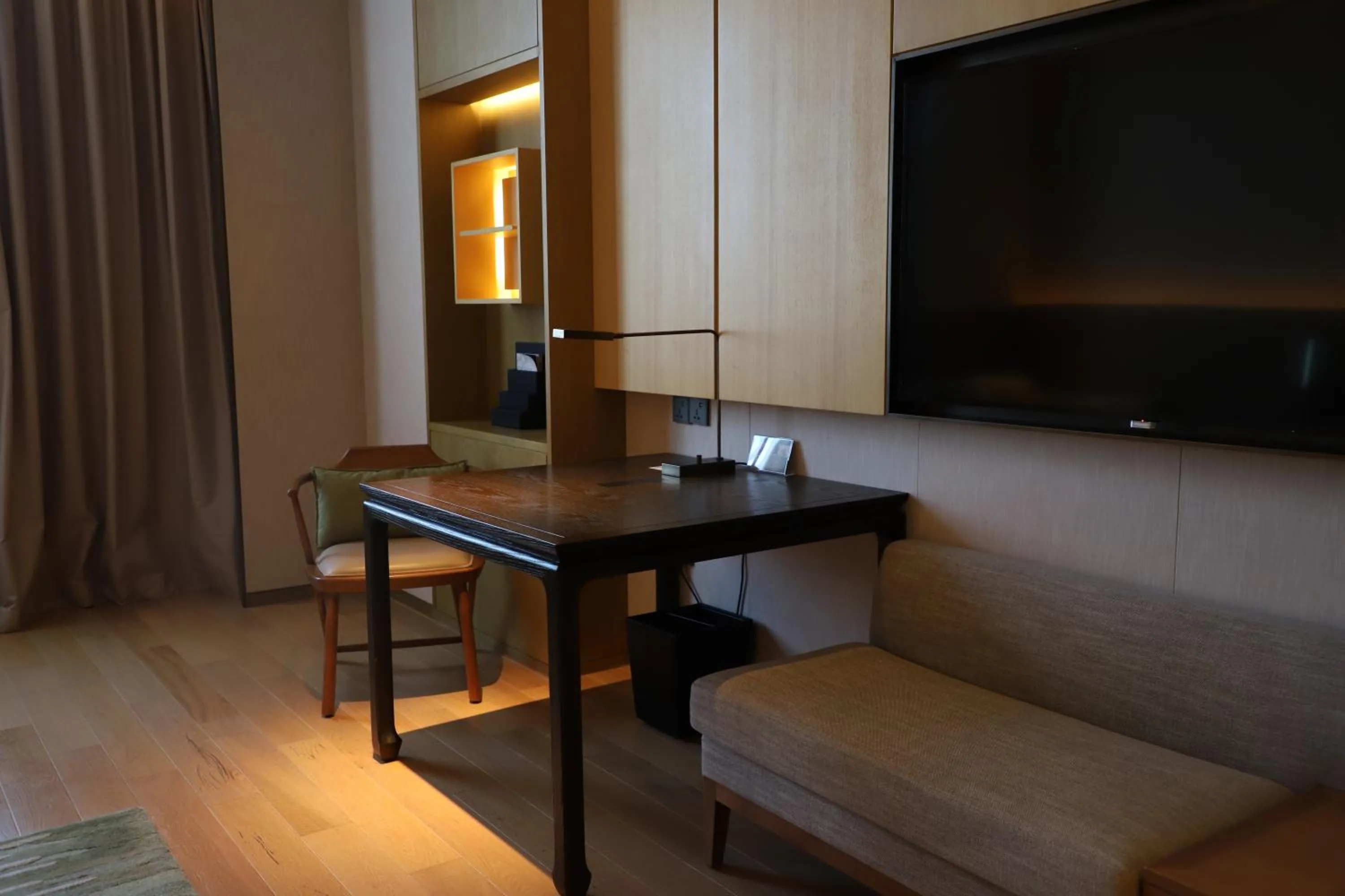 Seating area in Wuxi Marriott Hotel Lihu Lake