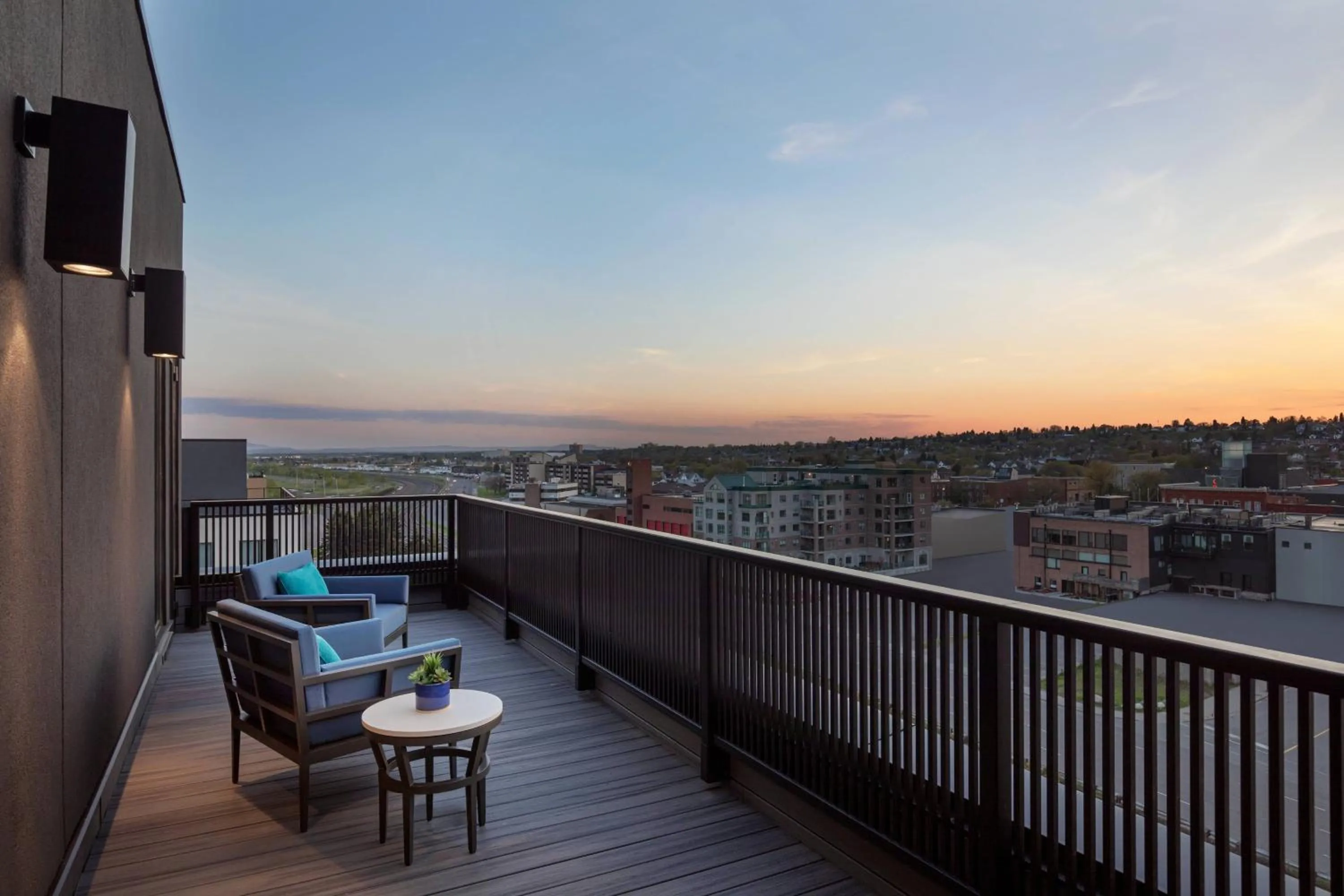 Photo of the whole room in Delta Hotels by Marriott Thunder Bay