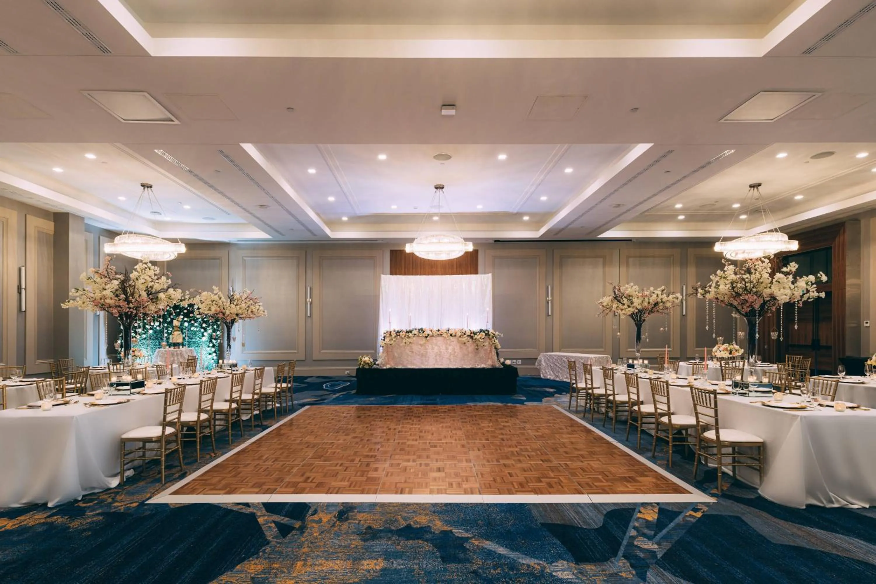 Lobby or reception in Delta Hotels by Marriott Thunder Bay