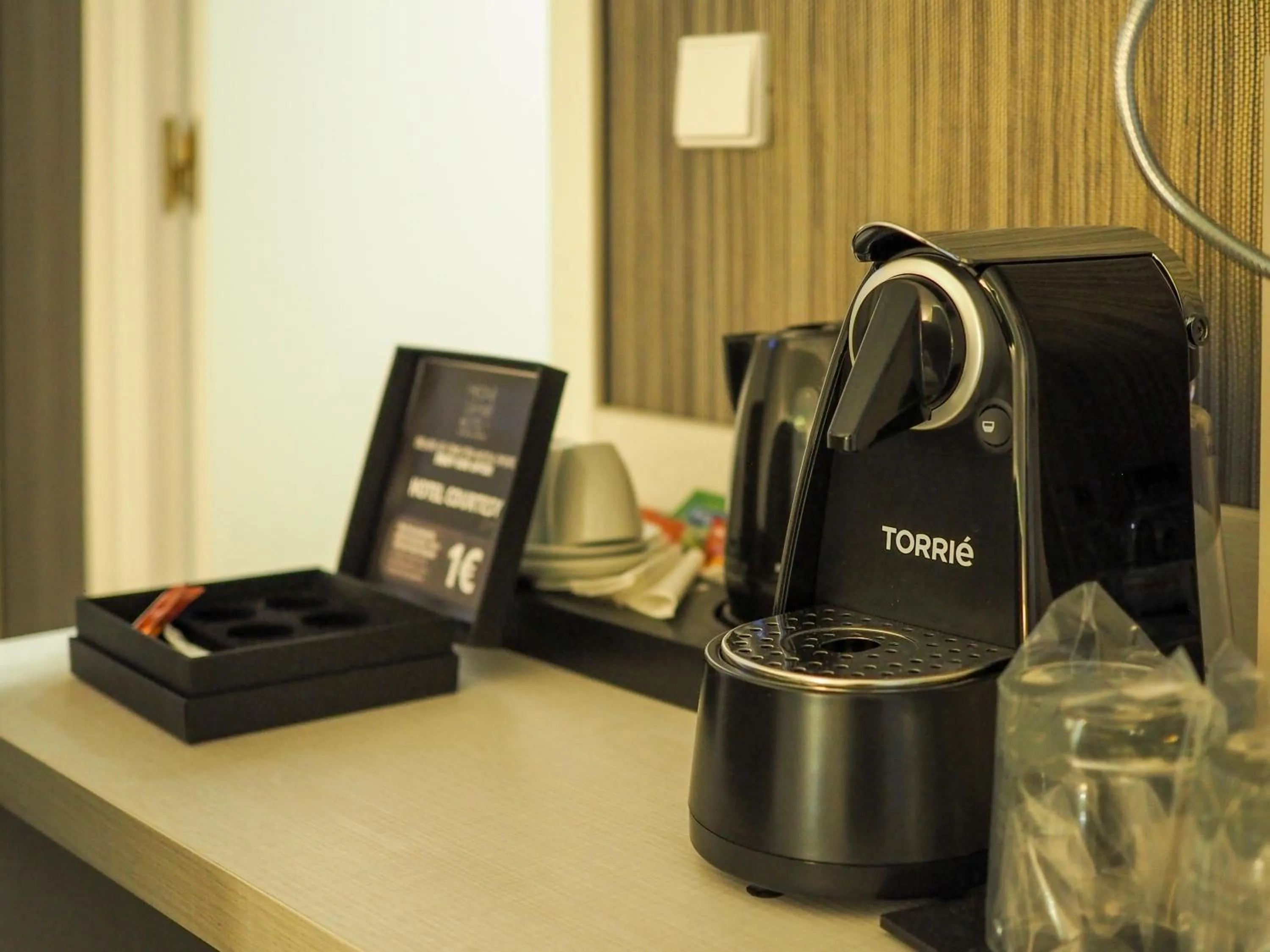 Coffee/tea facilities in THE ONE Grand Hotel da Póvoa - by MHMB Hospitality