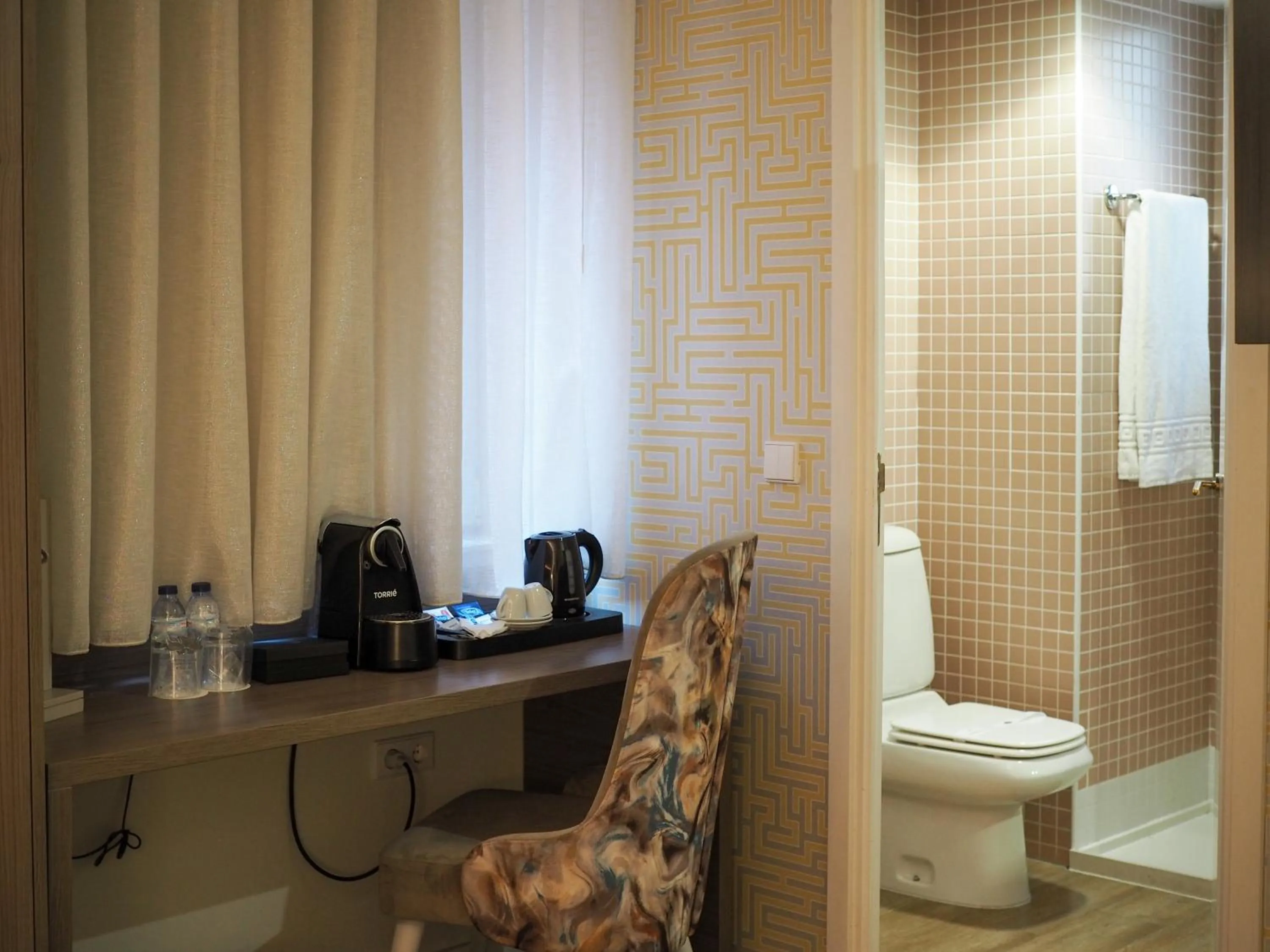 Coffee/tea facilities in THE ONE Grand Hotel da Póvoa - by MHMB Hospitality