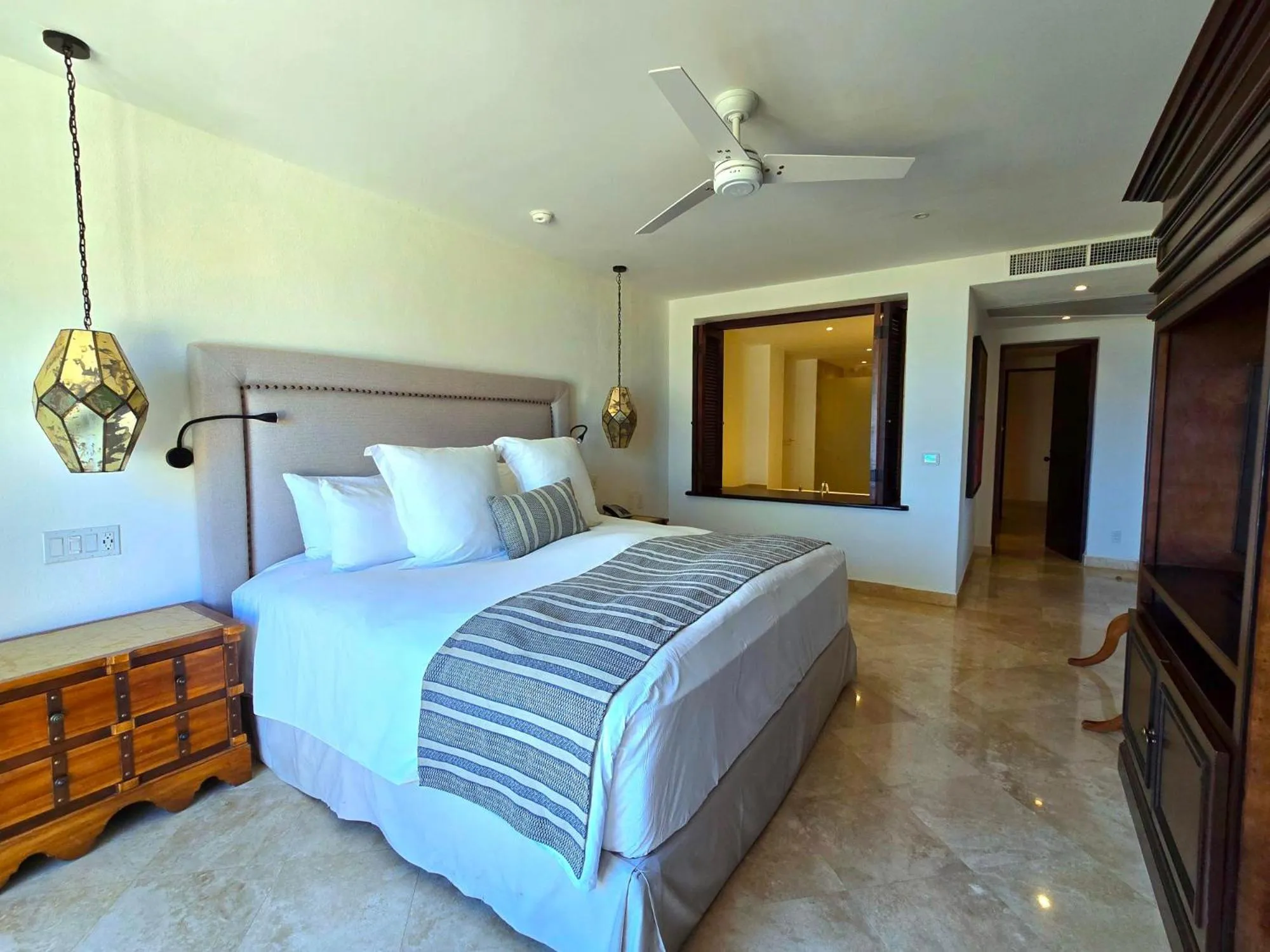 Bedroom, Bed in Zoetry Casa del Mar Los Cabos