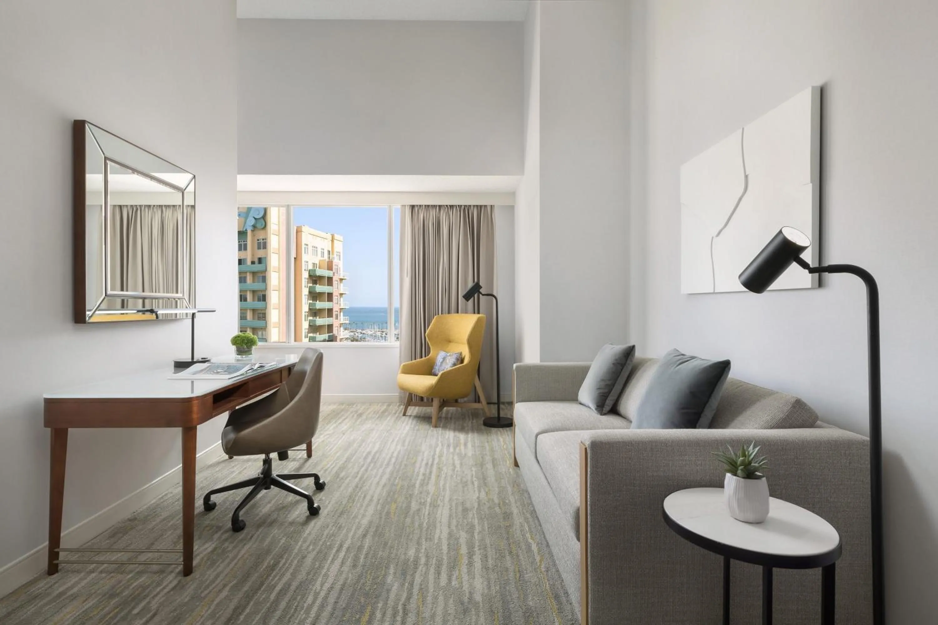 Living room in The Westin Long Beach