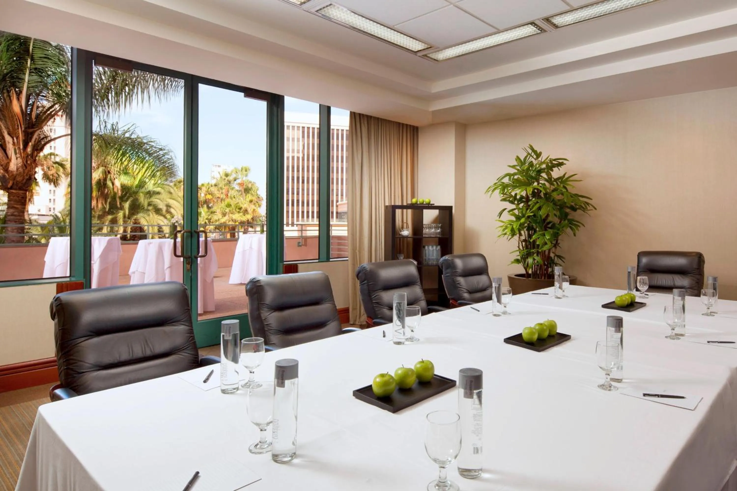 Meeting/conference room in The Westin Long Beach