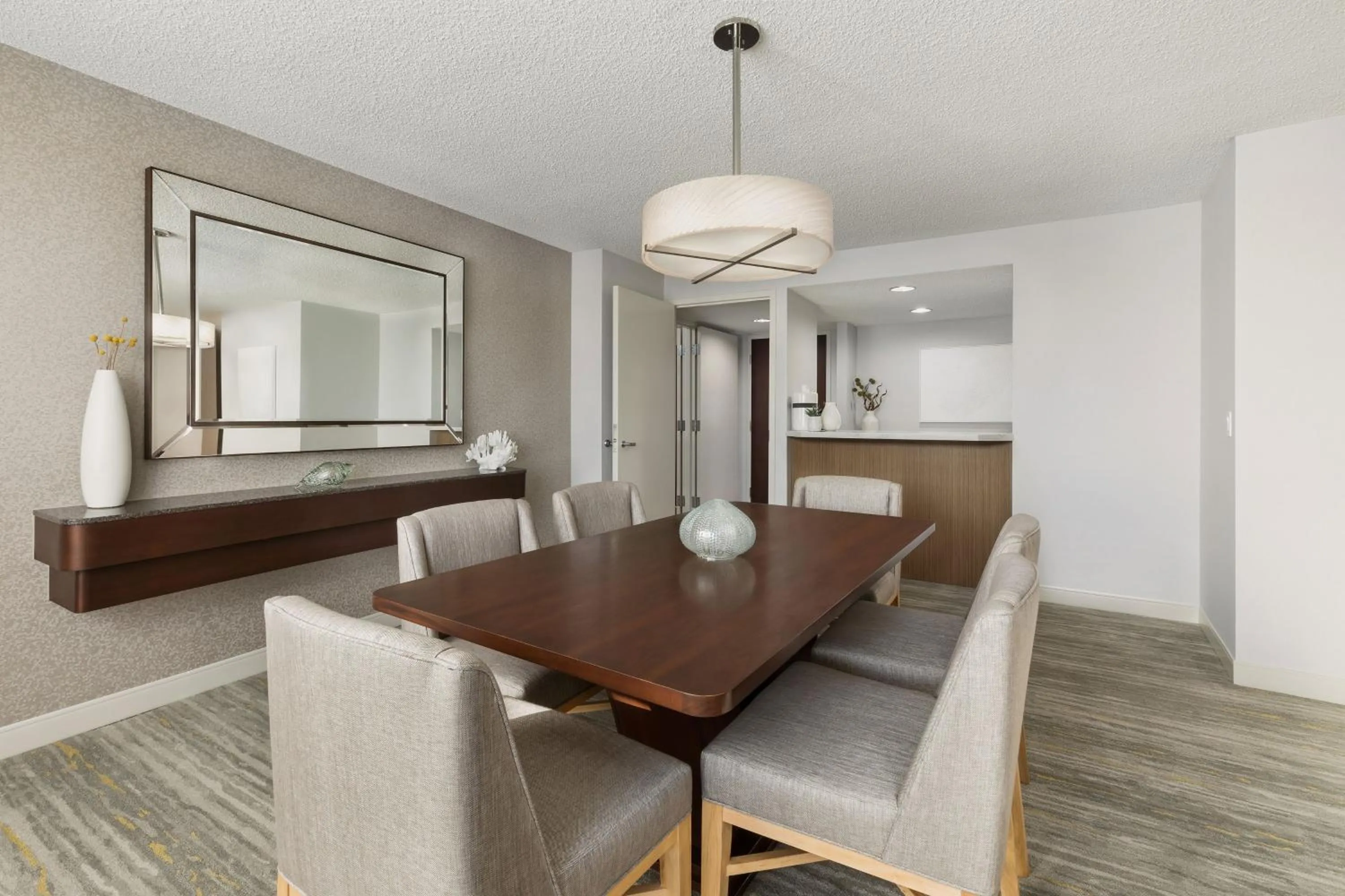 Photo of the whole room in The Westin Long Beach