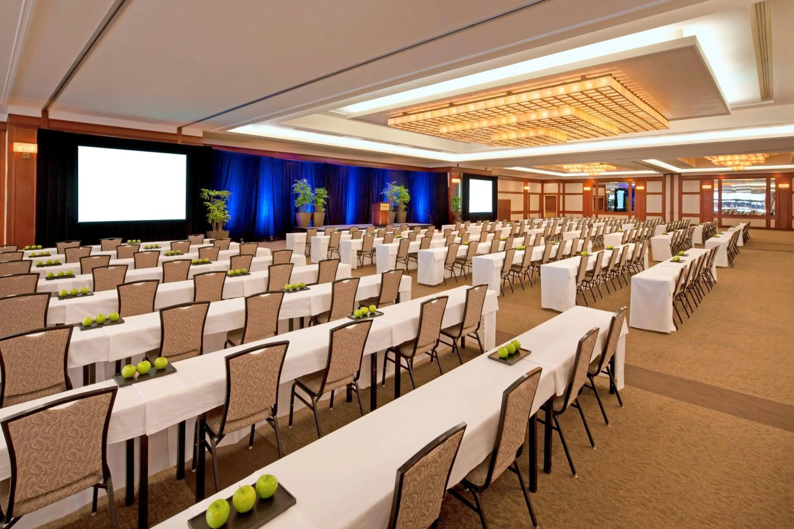 Meeting/conference room in The Westin Long Beach