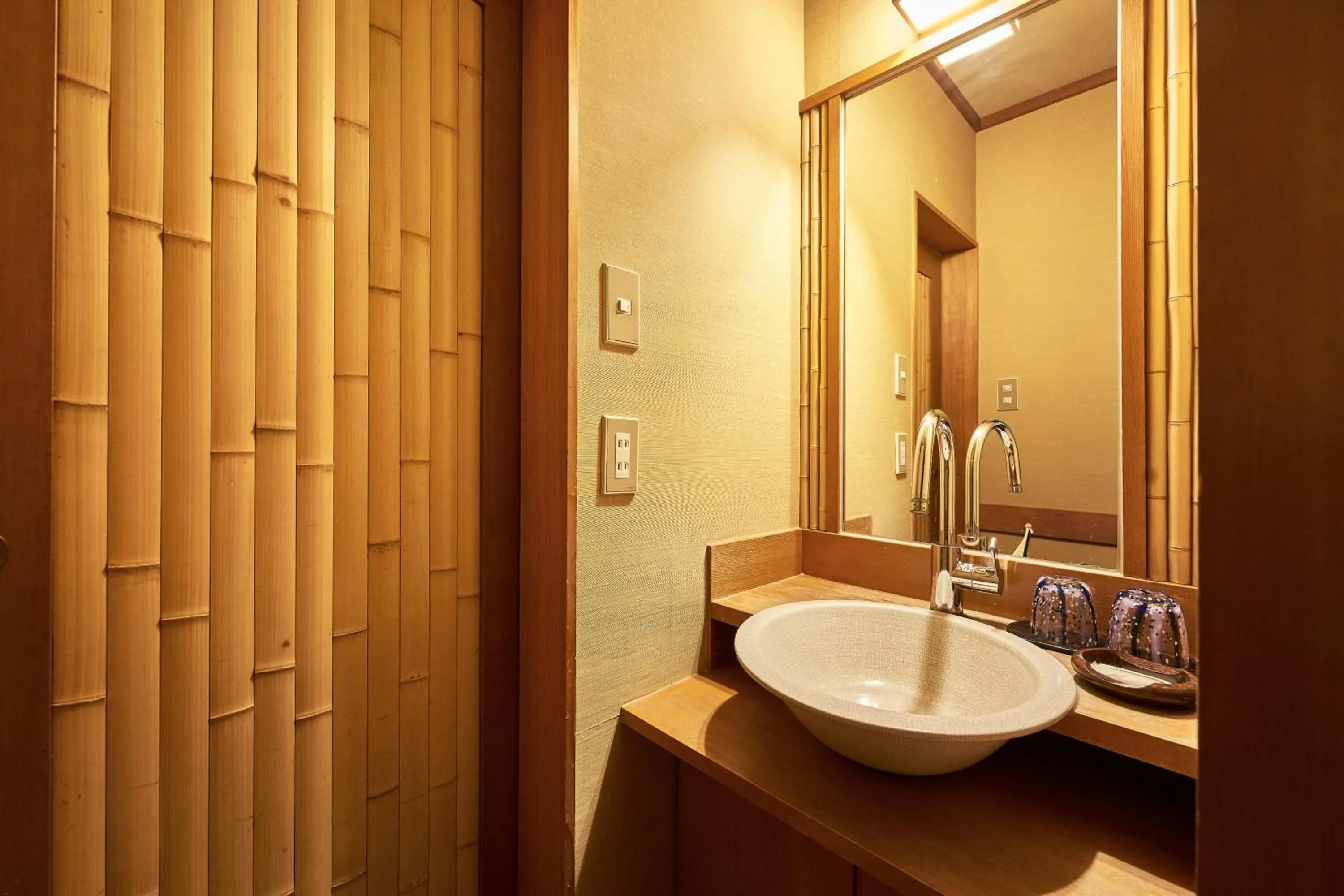 Area and facilities in Shima-Onsen Toshimaya