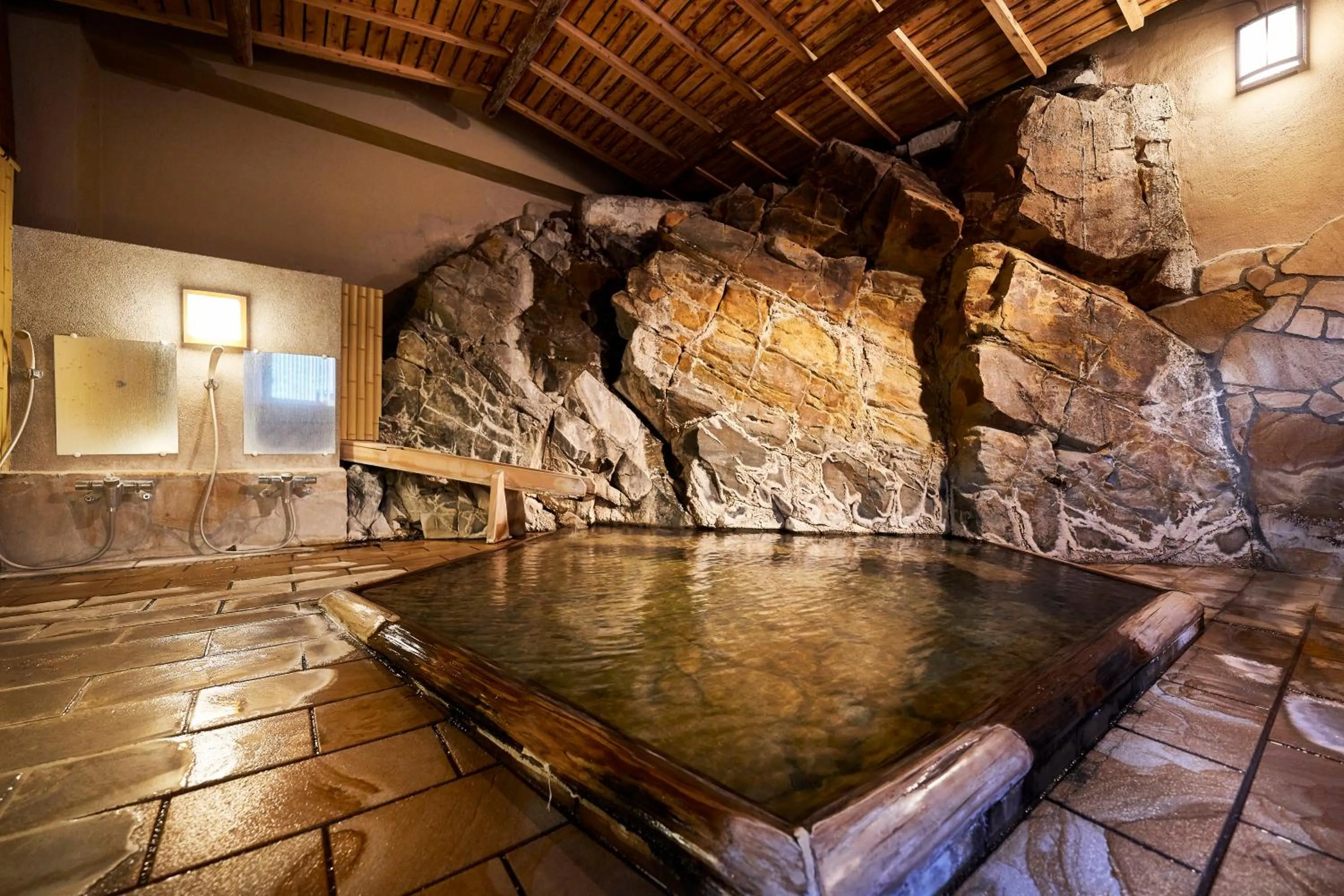 Hot Spring Bath in Shima-Onsen Toshimaya