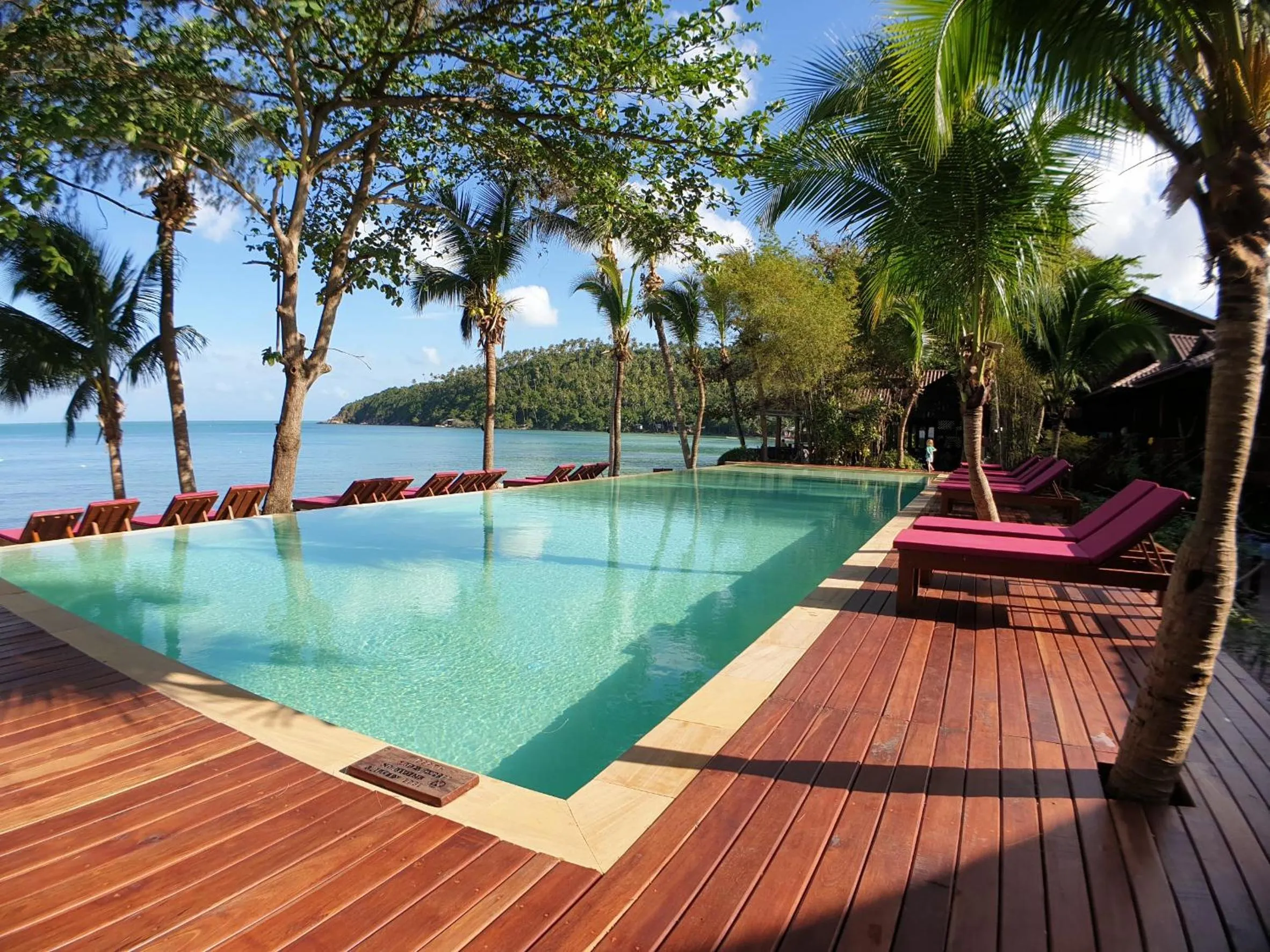 Swimming pool in Salad Hut