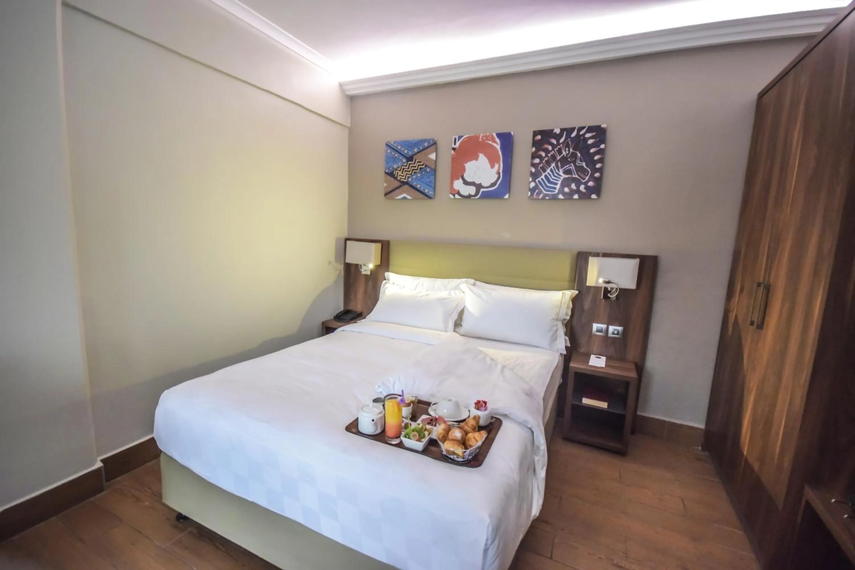 Bed in Hotel La Falaise Bonapriso