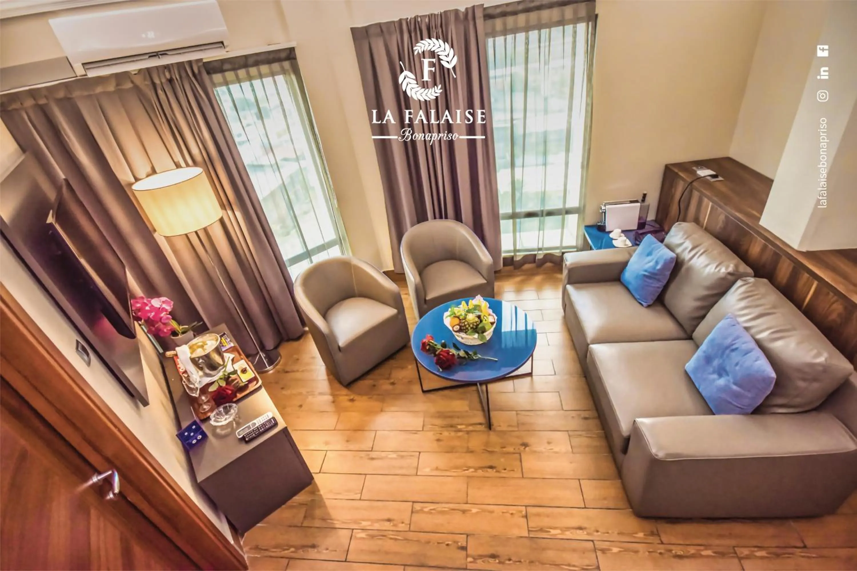 Bathroom in Hotel La Falaise Bonapriso