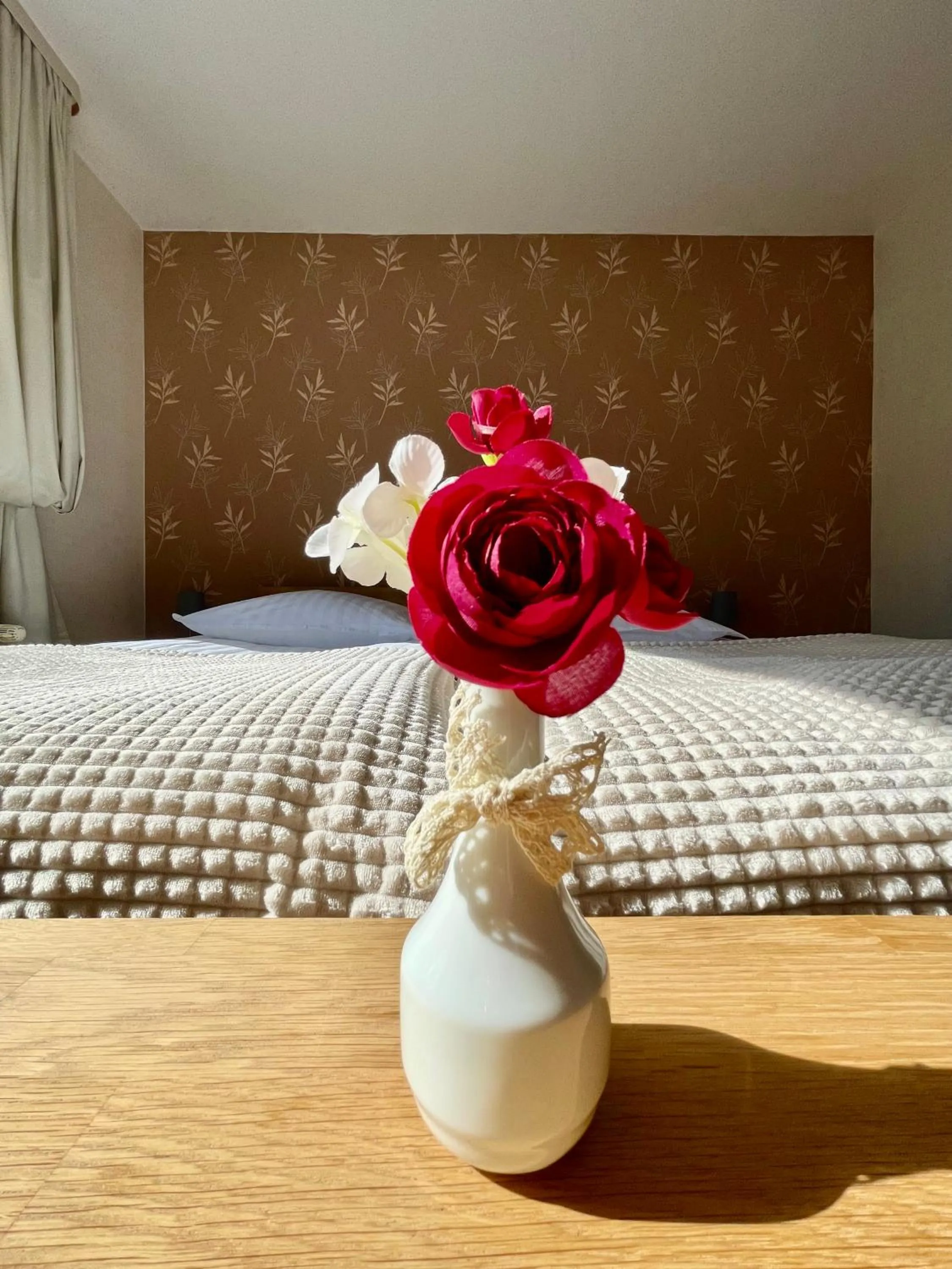 Living room, Bed in AM BERG Hotel