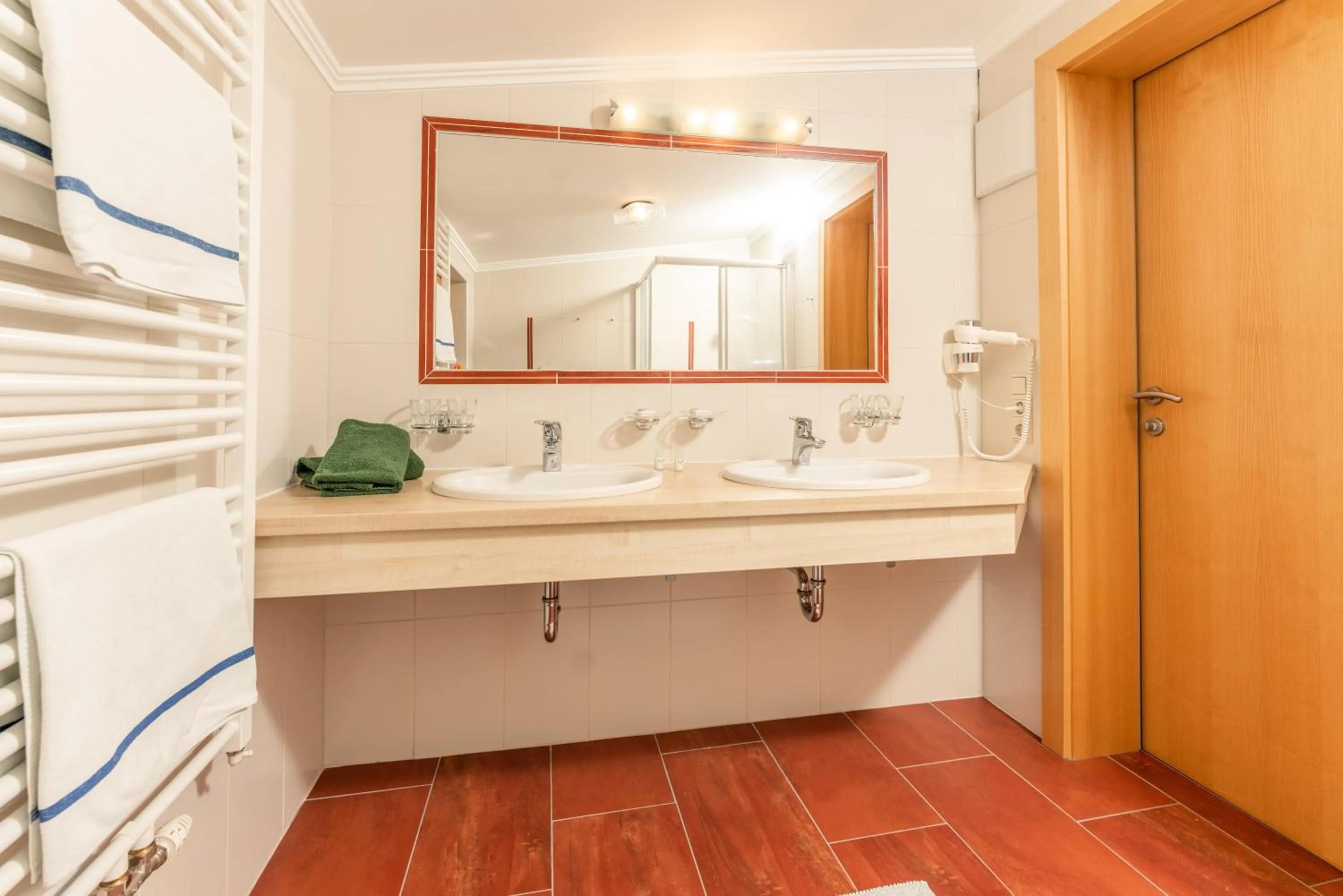 Bathroom in Hotel Starchlhof