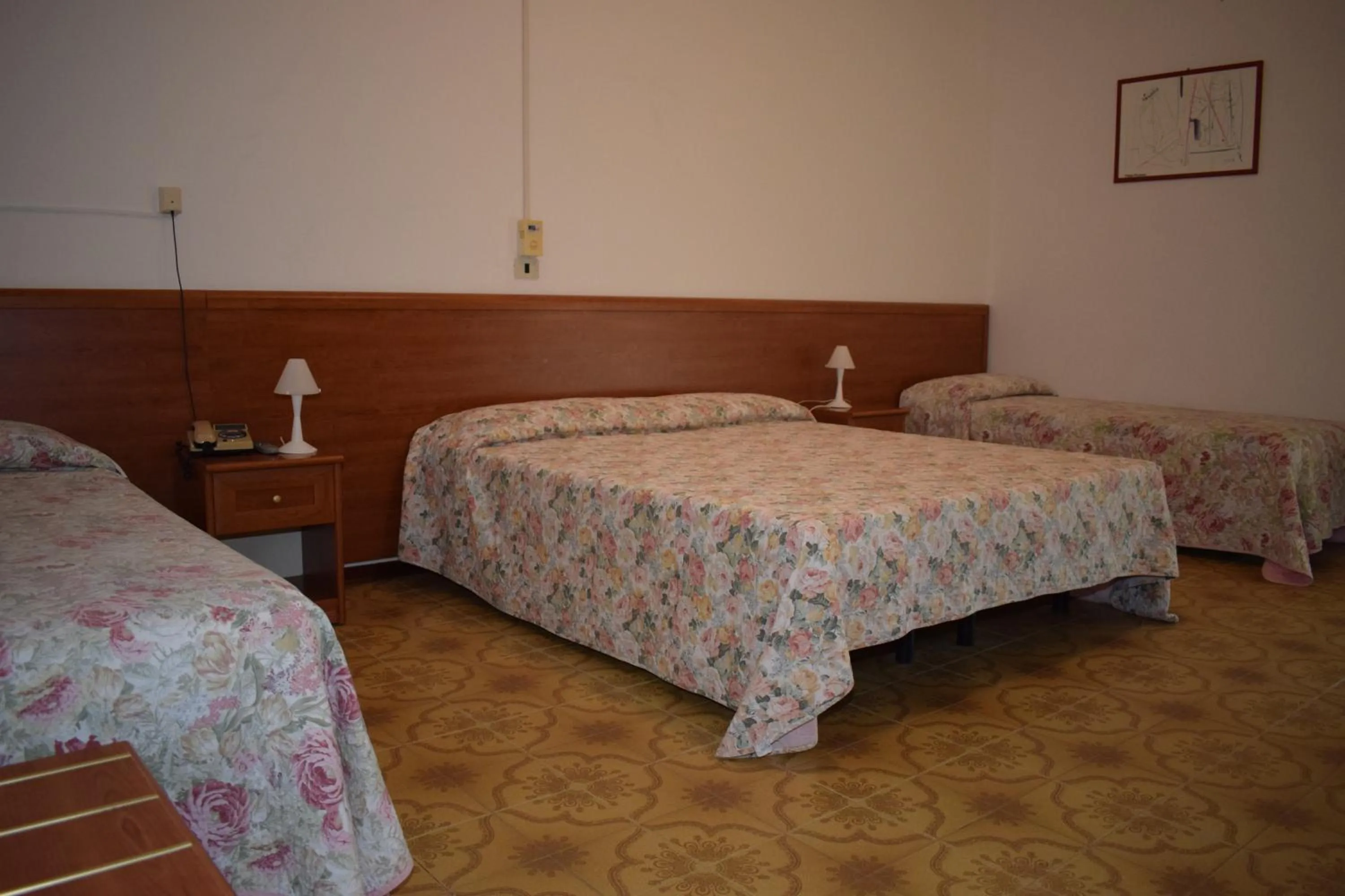 Photo of the whole room, Bed in Hotel Astoria