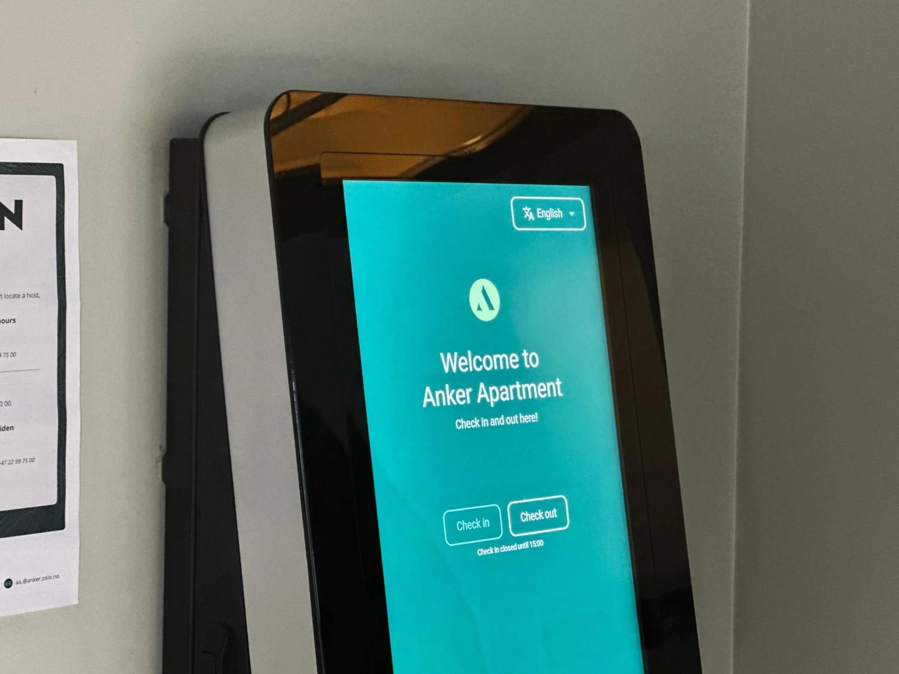 Logo/Certificate/Sign in Anker Apartment – Grünerløkka