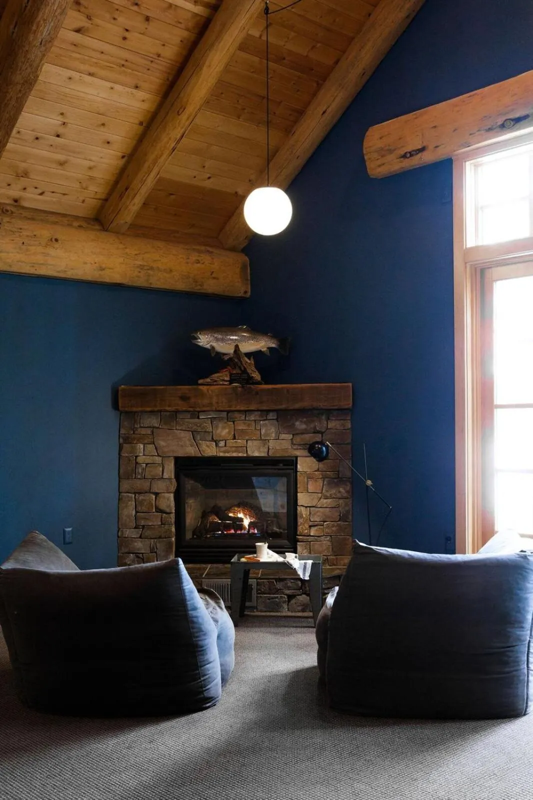 Seating area in The Suttle Lodge & Boathouse