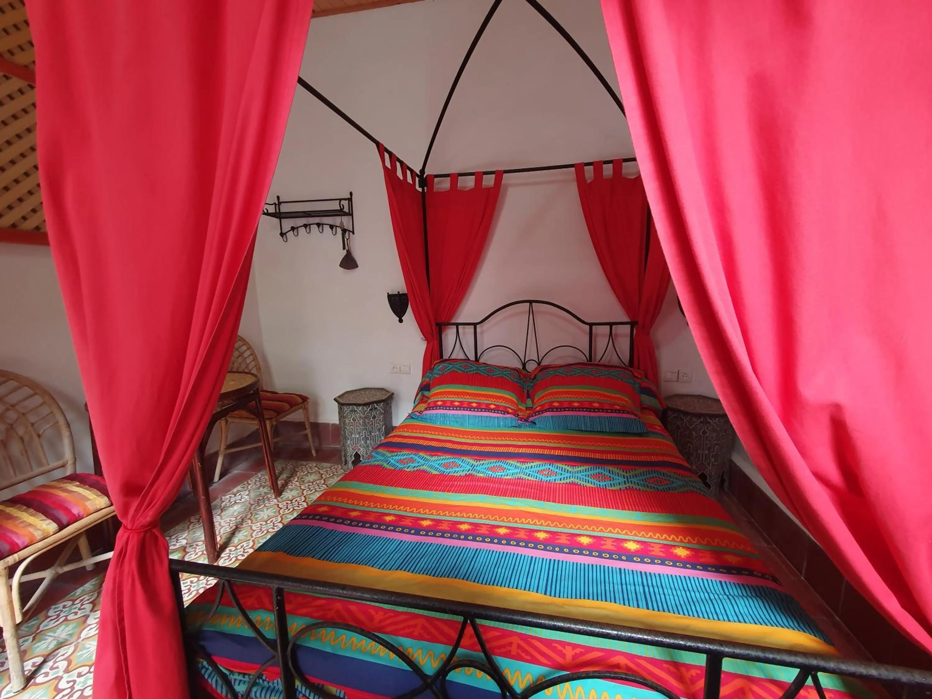 Photo of the whole room, Bed in Riad Sidi Magdoul