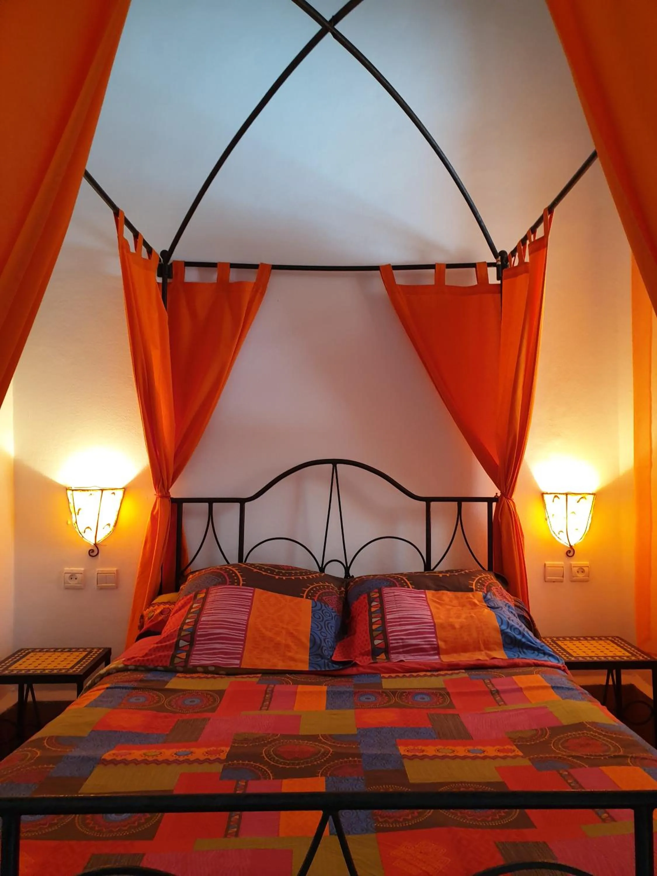 Bed in Riad Sidi Magdoul