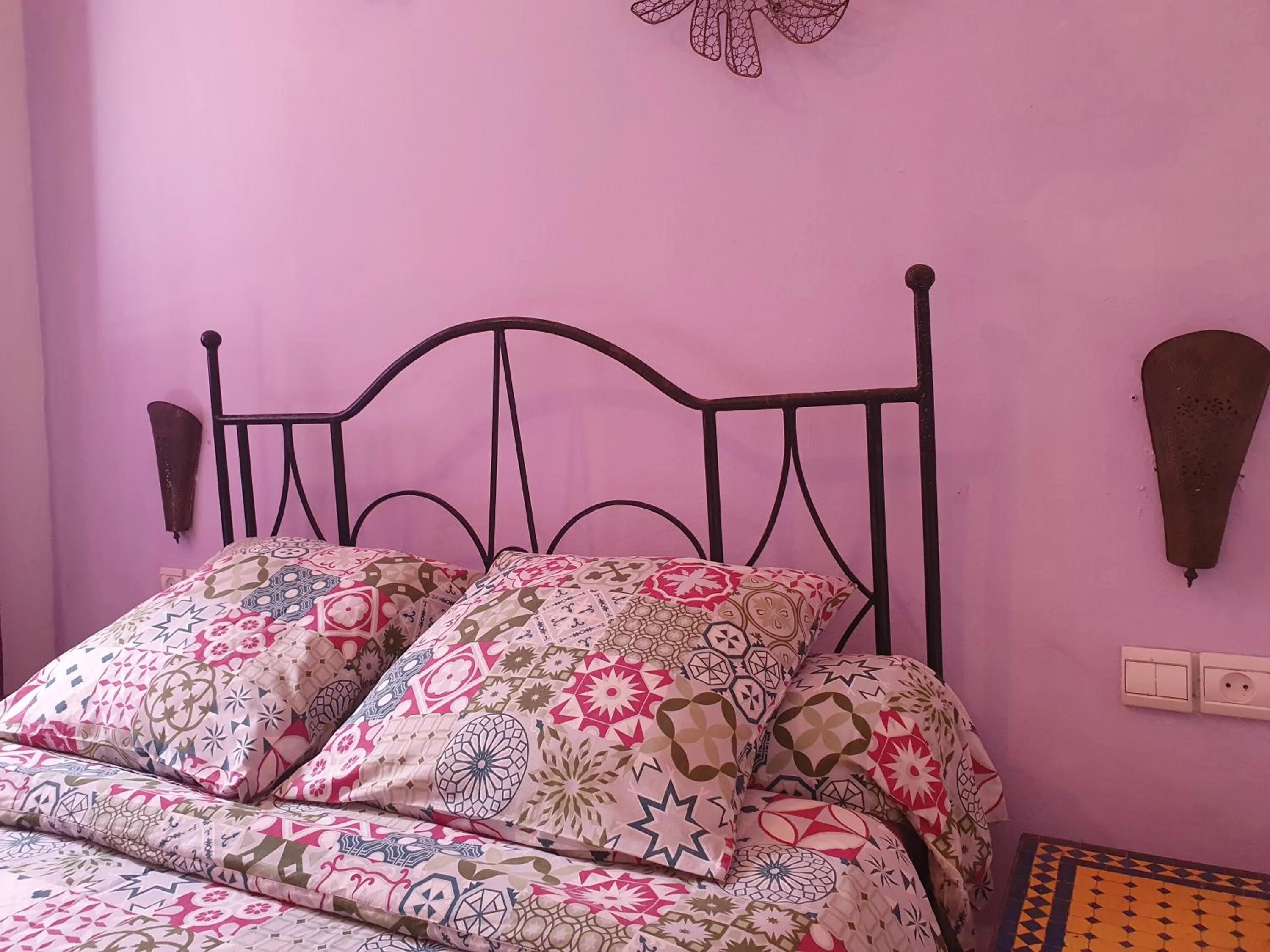 Photo of the whole room, Bed in Riad Sidi Magdoul