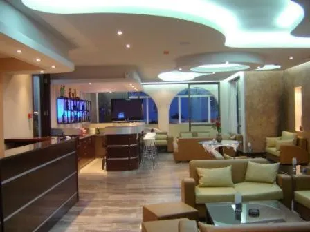 Lounge or bar in Sacallis Inn Beach Hotel