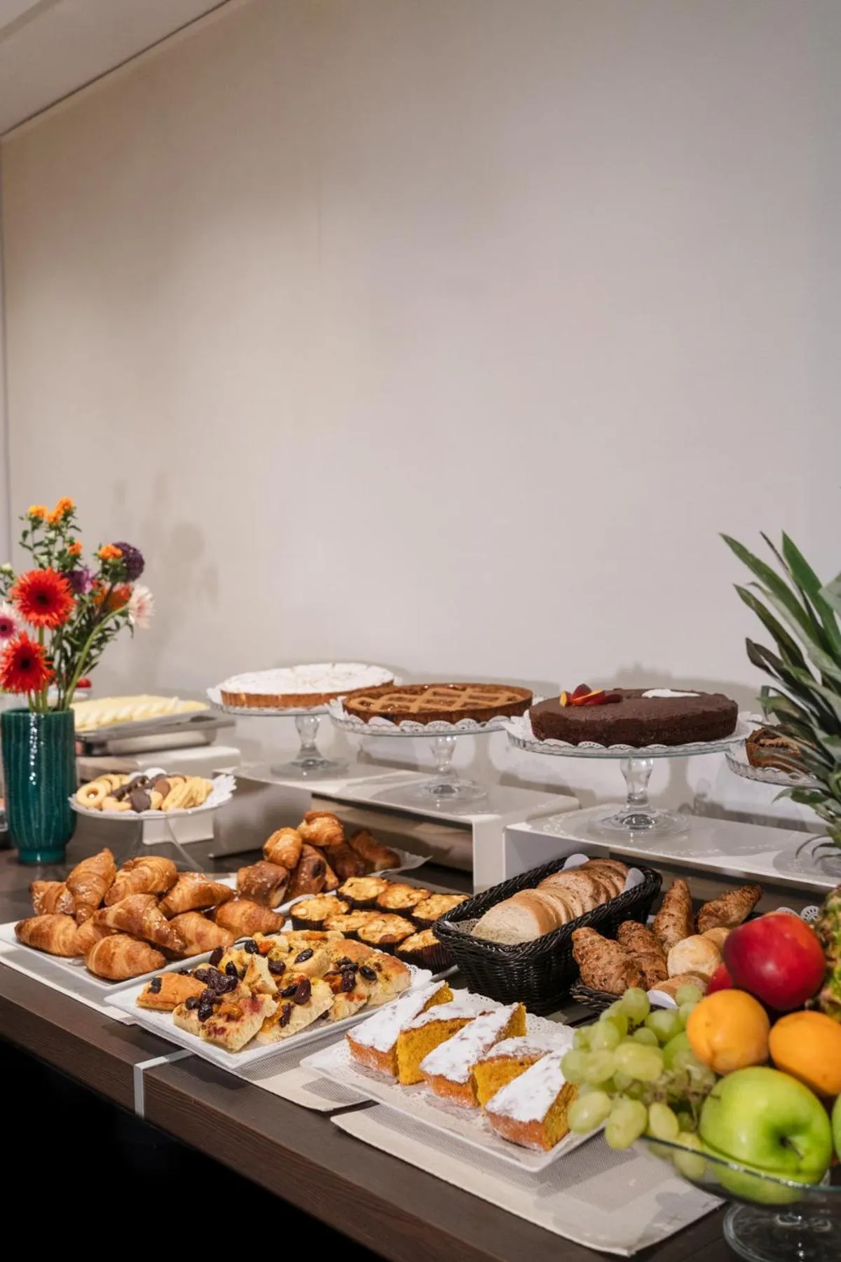 Breakfast in Hotel Dimorae Rooms and Suites - Apartments