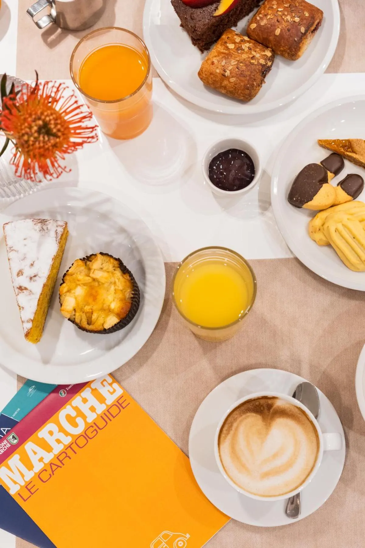 Breakfast in Hotel Dimorae Rooms and Suites - Apartments