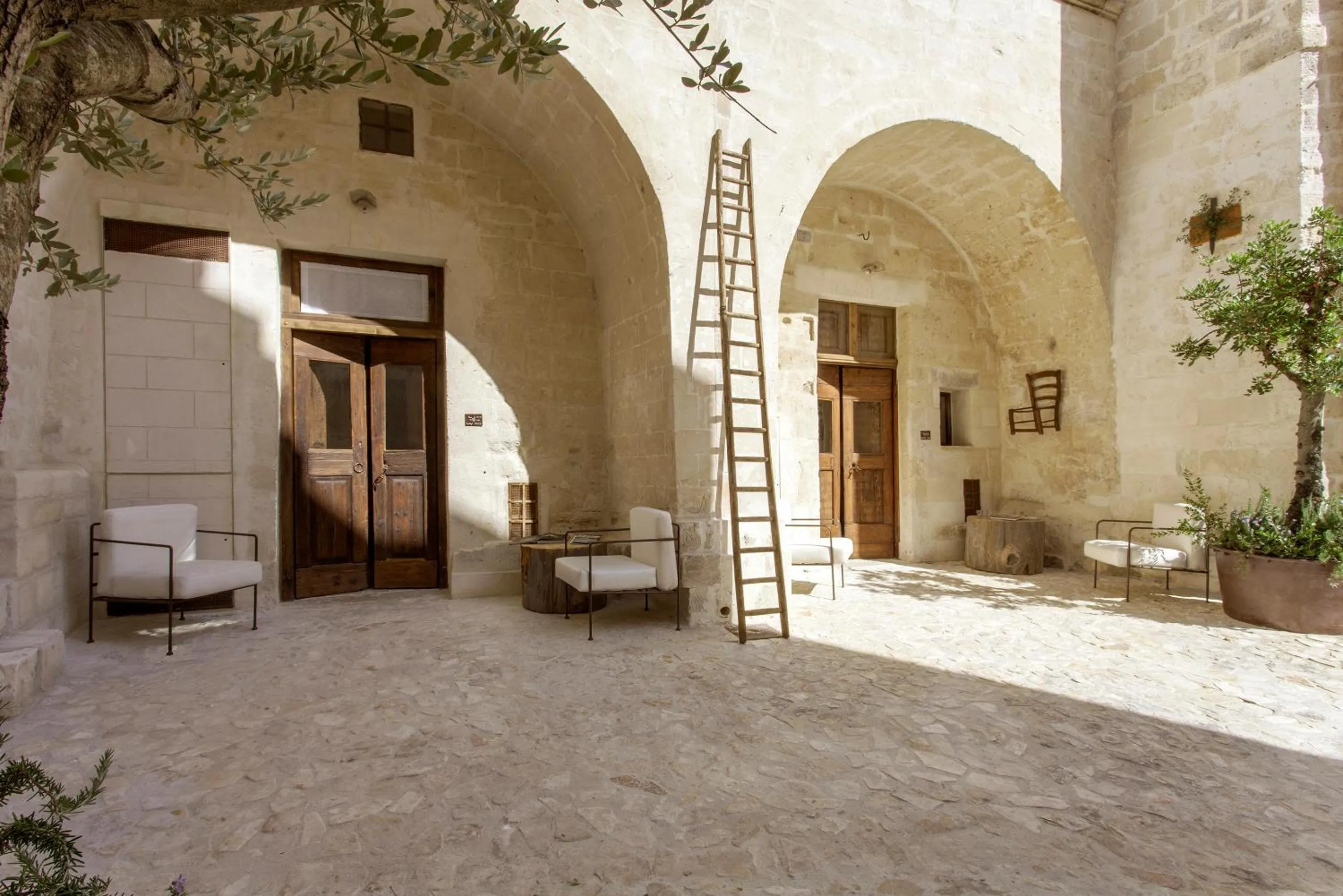 Property building in Corte San Pietro