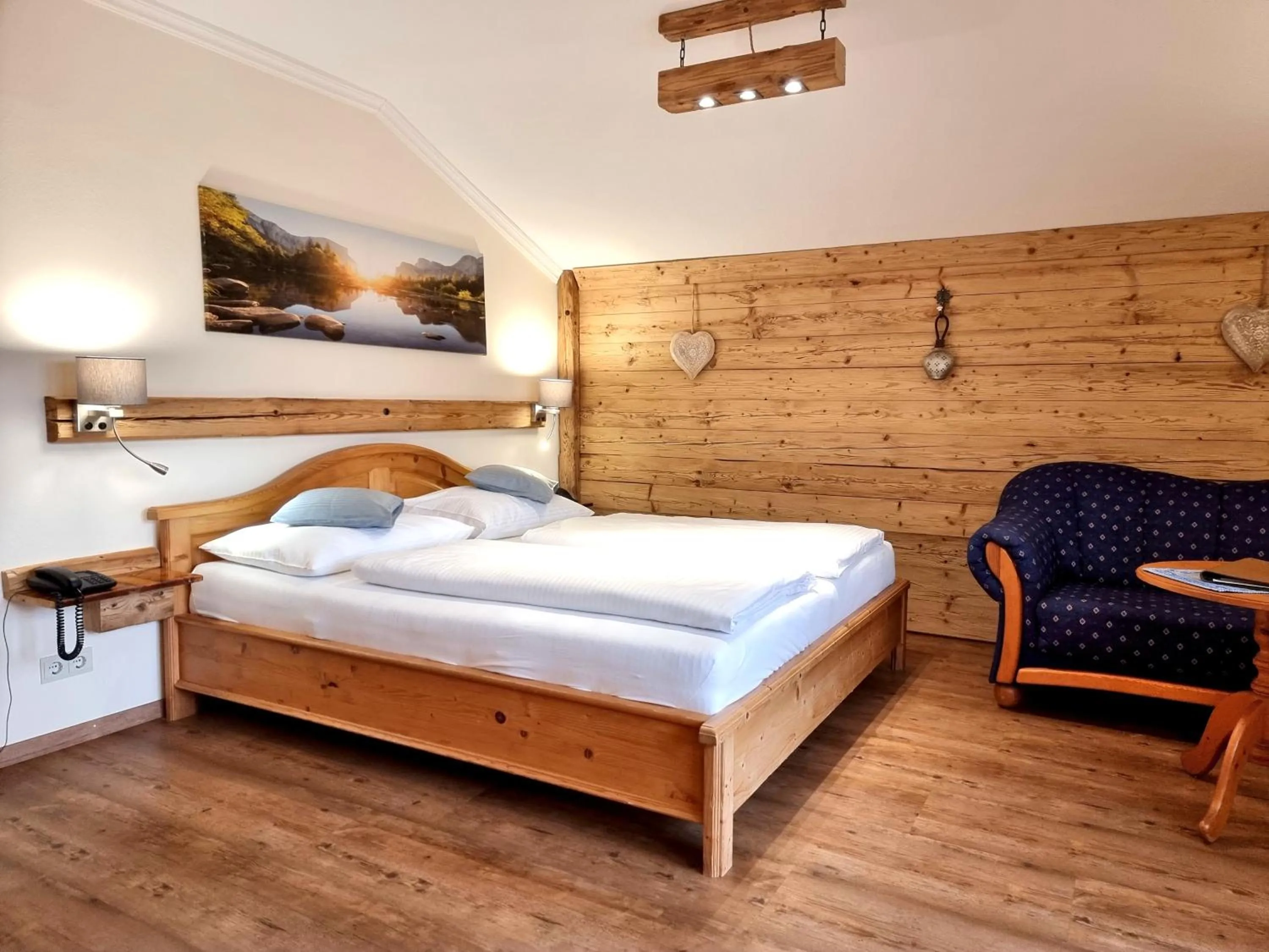 Photo of the whole room, Bed in Seehotel Hartung & Ferienappartements