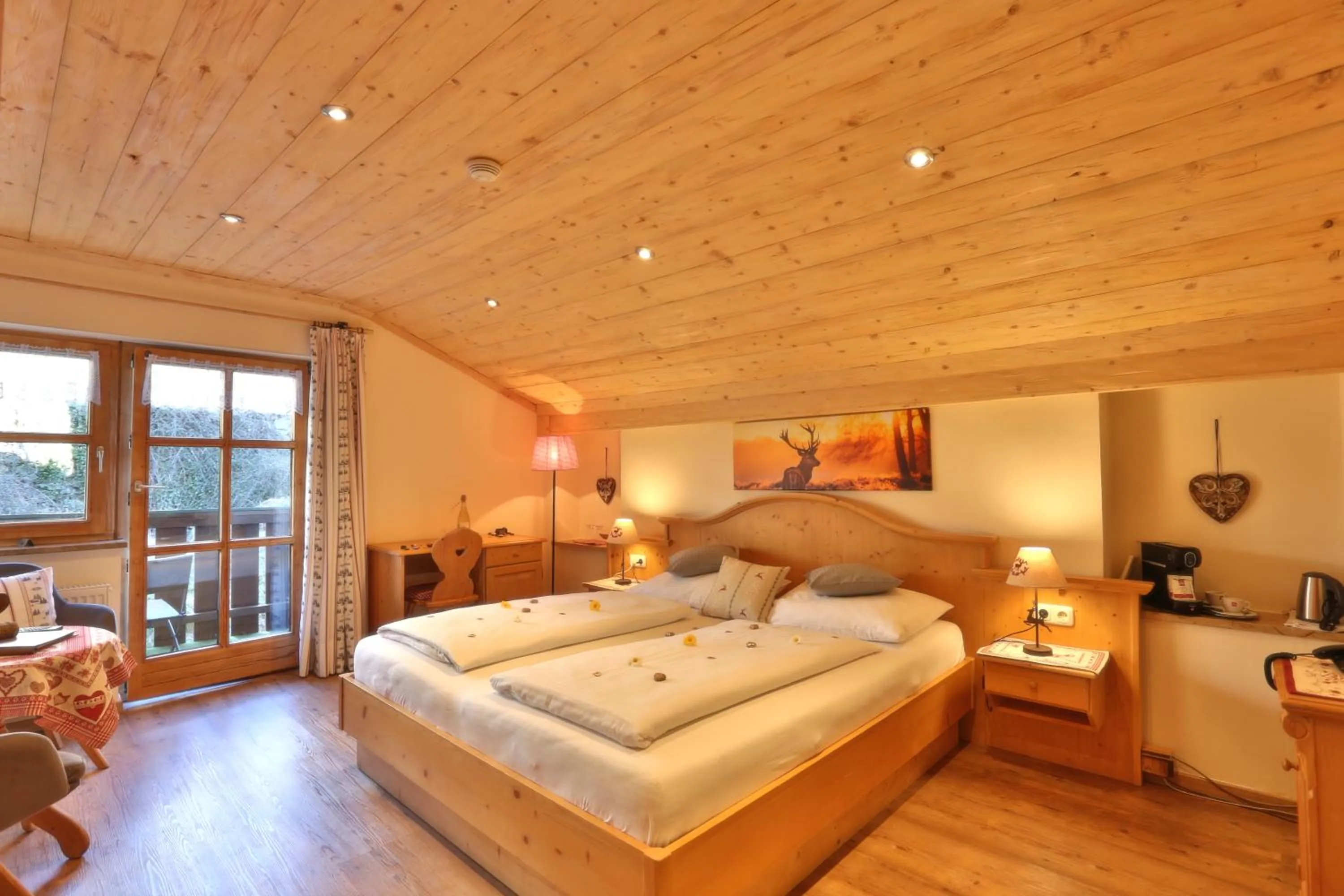 Photo of the whole room, Bed in Seehotel Hartung & Ferienappartements