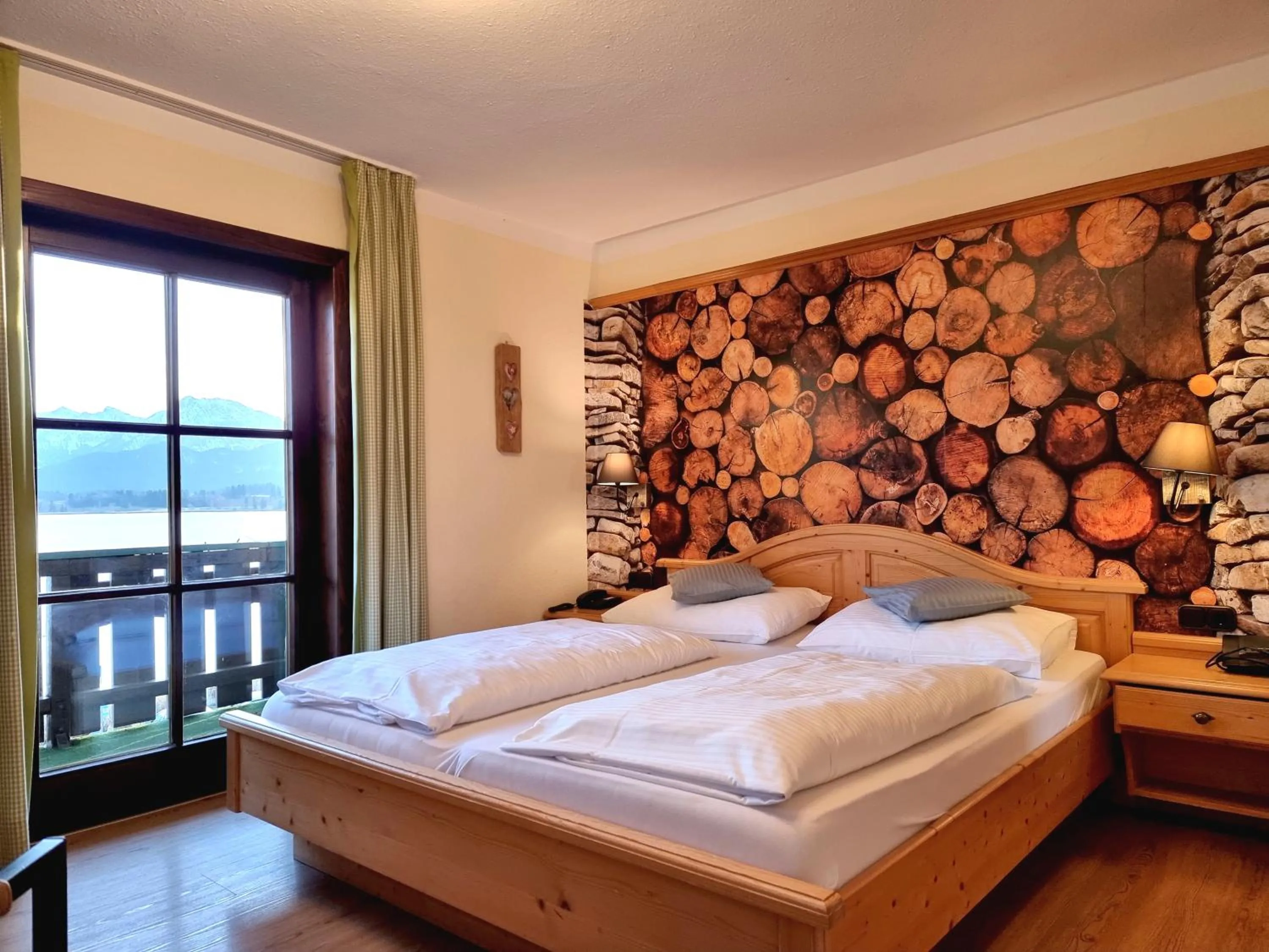 Bed in Seehotel Hartung & Ferienappartements