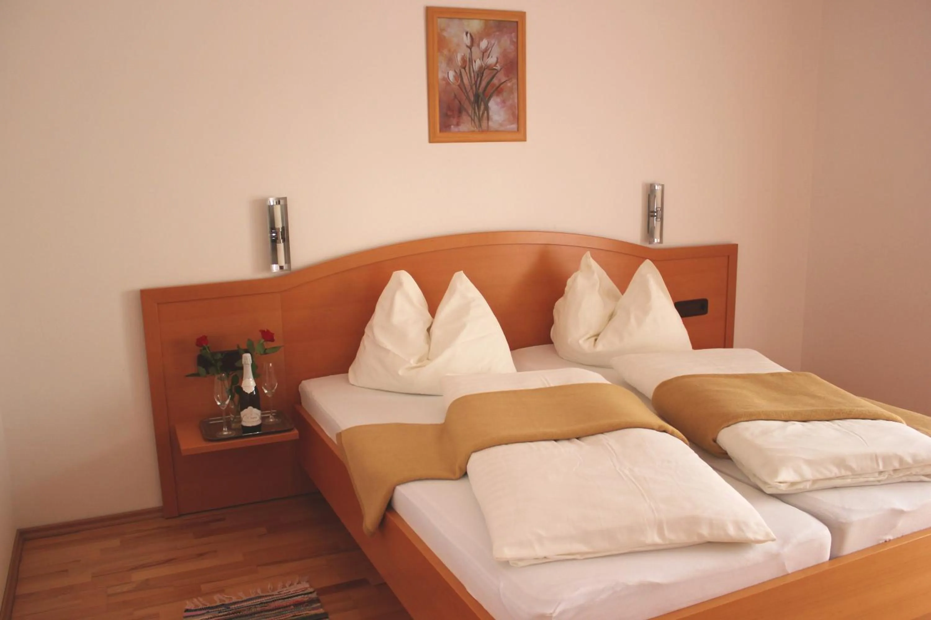 Bed in Garni Hotel Villa Tamara