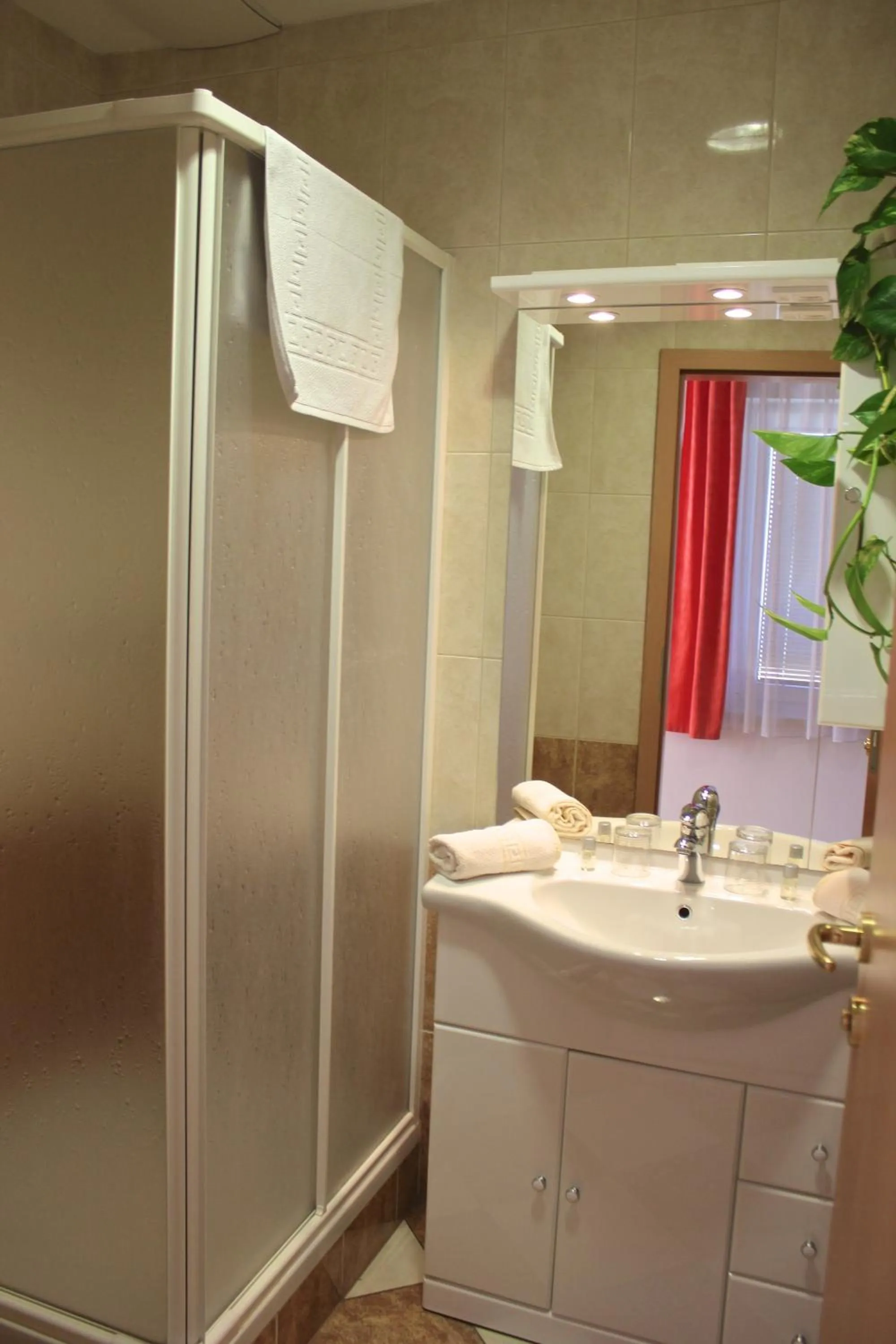 Bathroom in Garni Hotel Villa Tamara