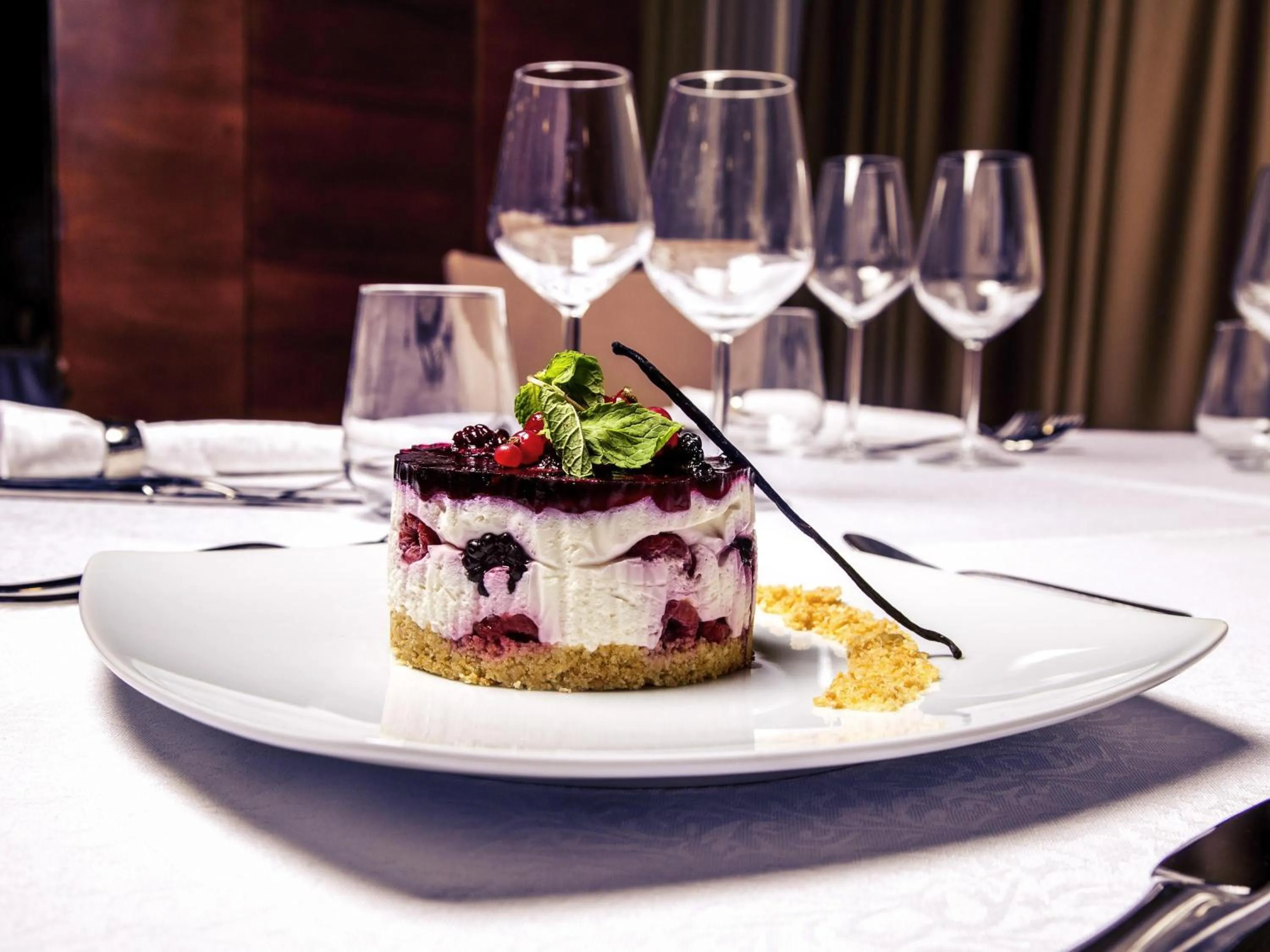 Restaurant/places to eat in Mercure Bucharest Unirii