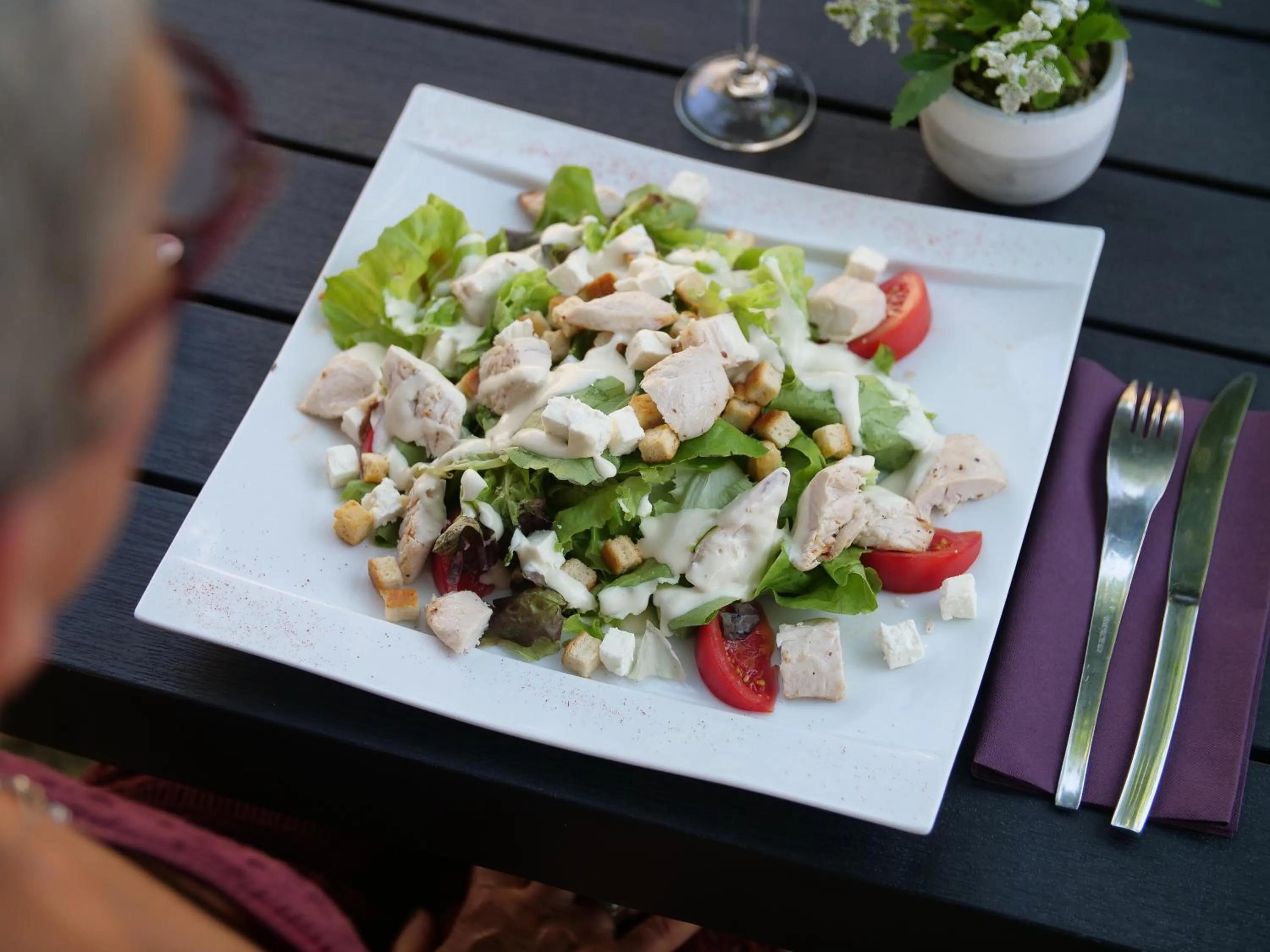 Food and drinks in Hotel Inn Design Poitiers Sud