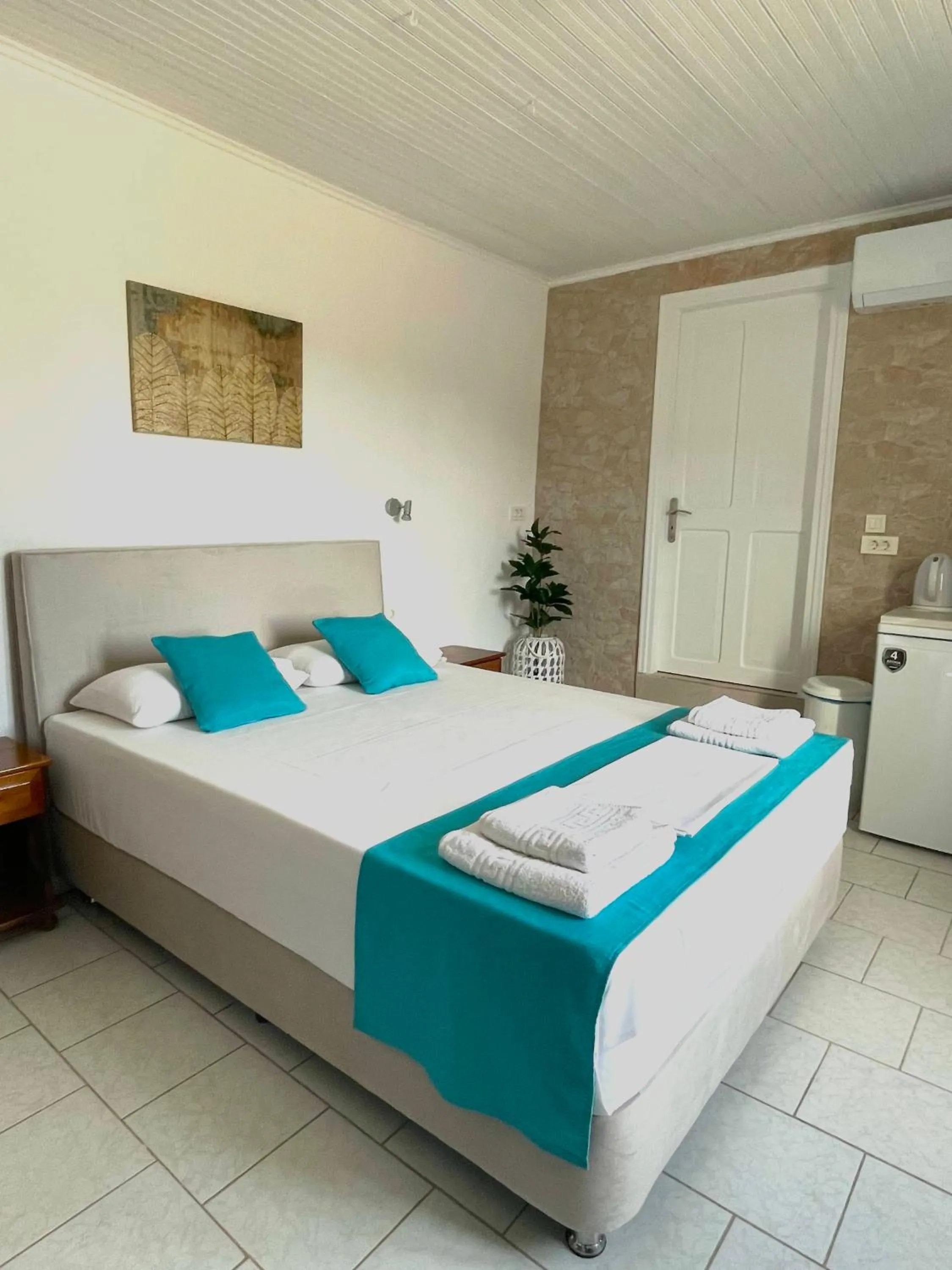 Photo of the whole room, Bed in Valentino Villas & Apartments