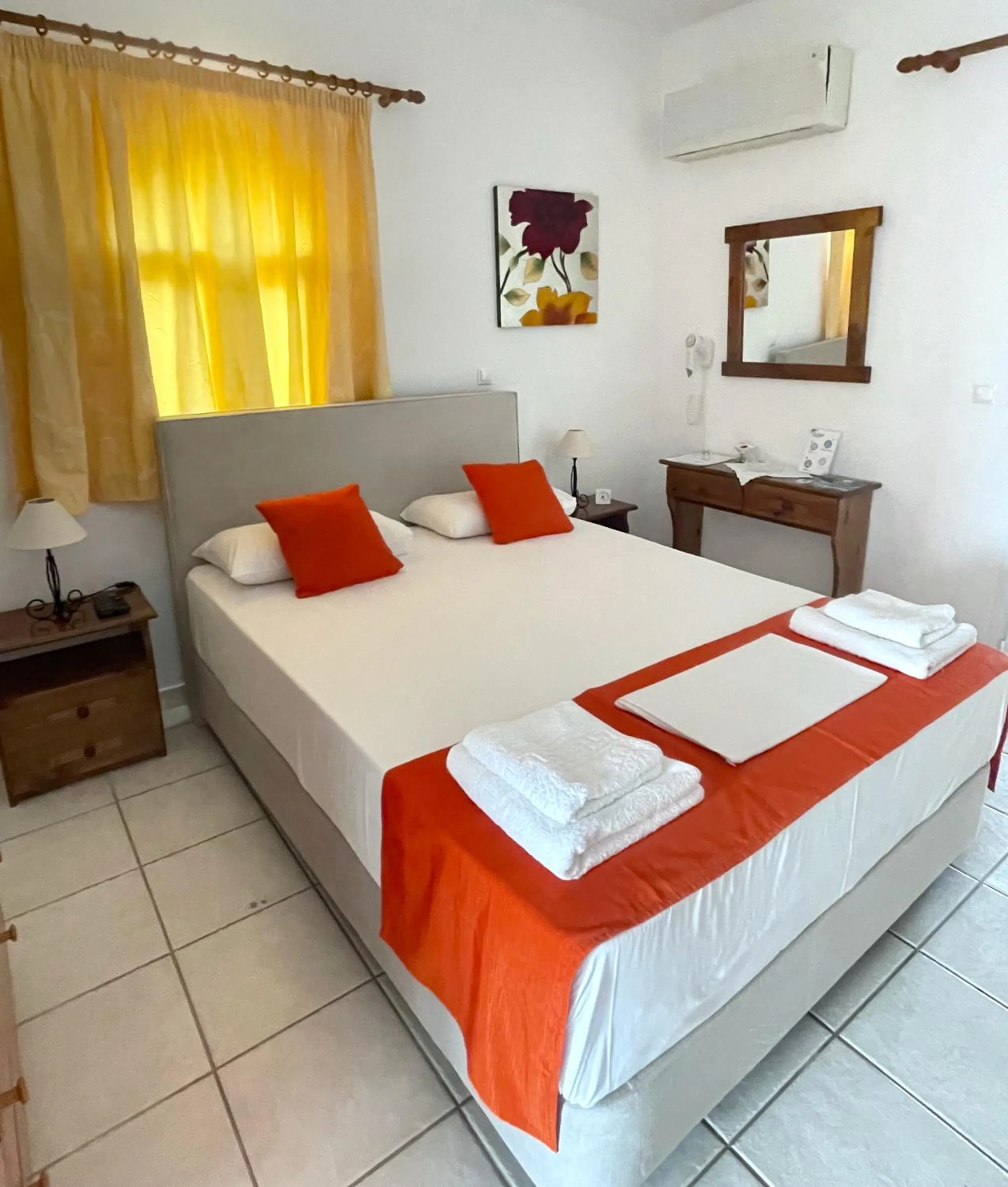 Bedroom, Bed in Valentino Villas & Apartments