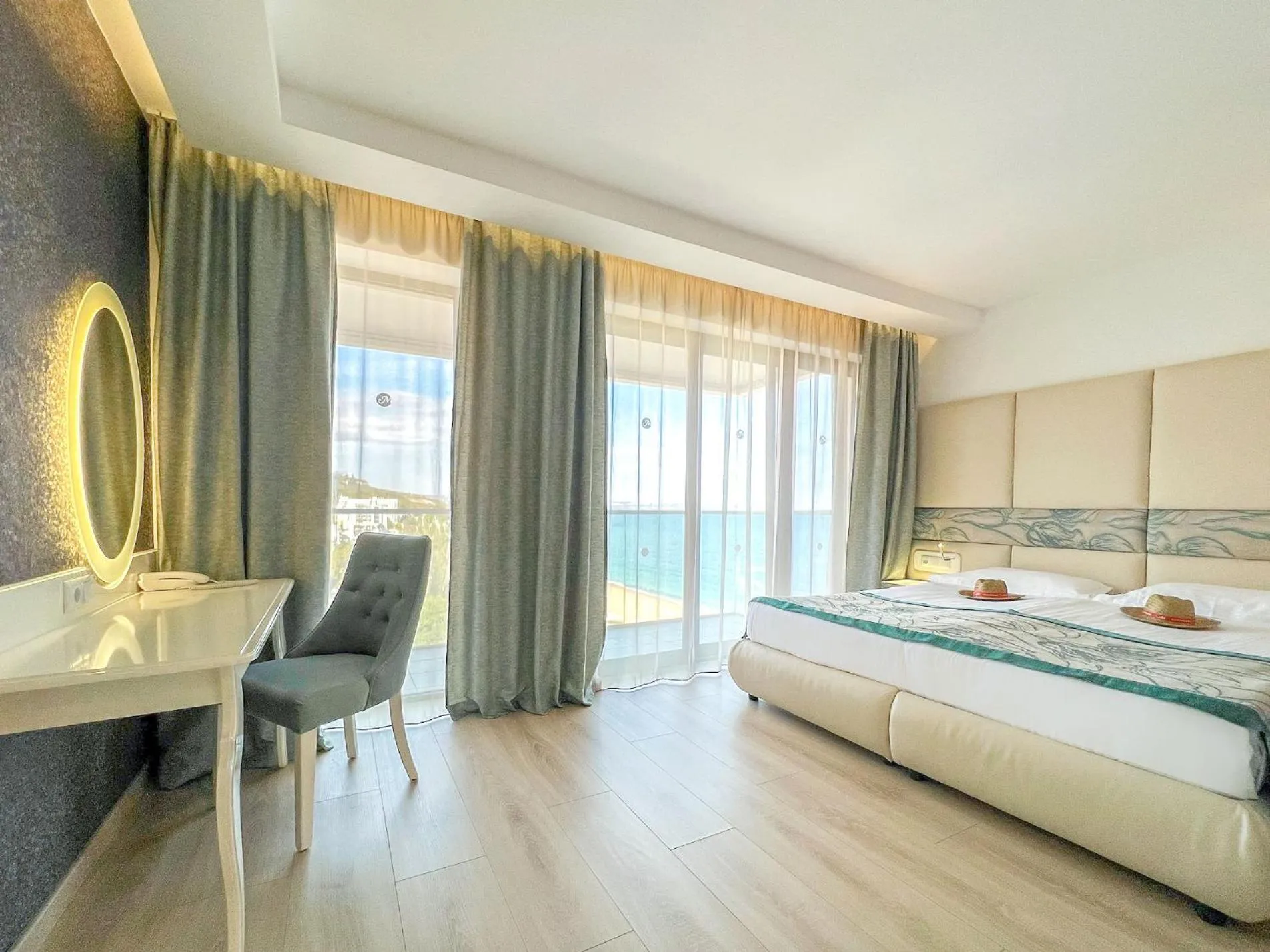 View (from property/room), Bed in GRIFID Metropol Hotel - Premium All inclusive & Private Beach - Adults Only