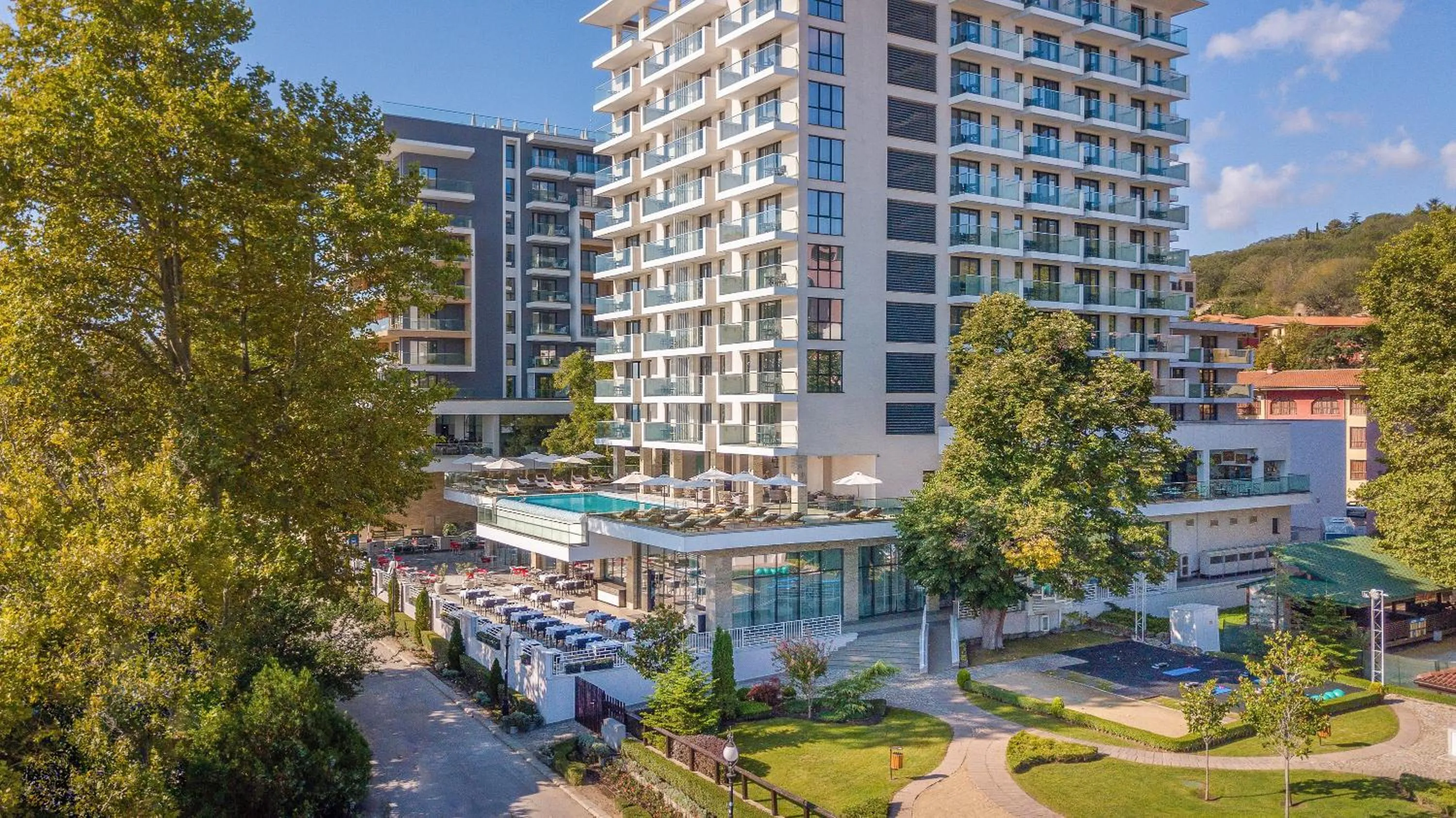 Property building in GRIFID Metropol Hotel - Premium All inclusive & Private Beach - Adults Only