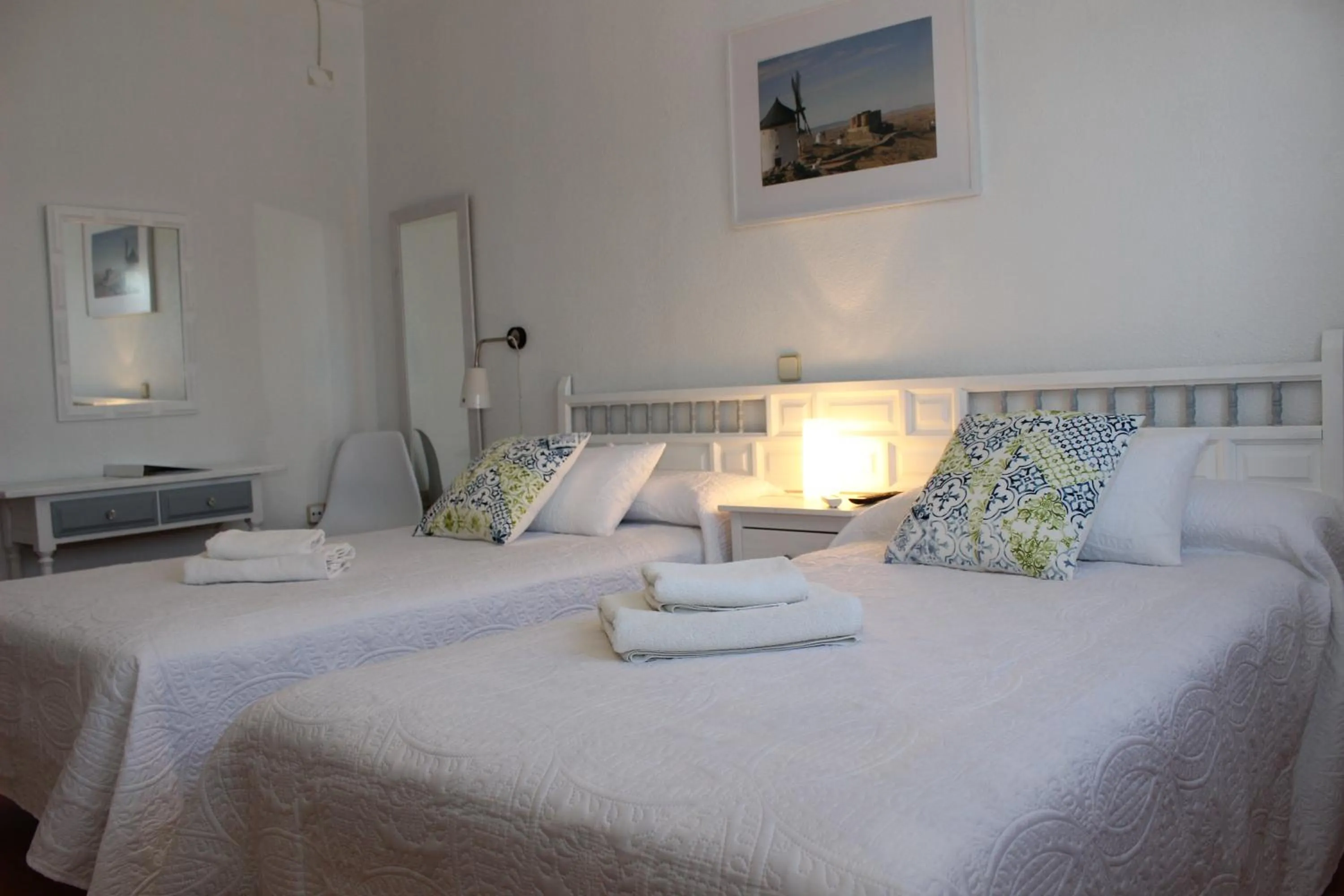 Bedroom, Bed in Hotel Consuegra