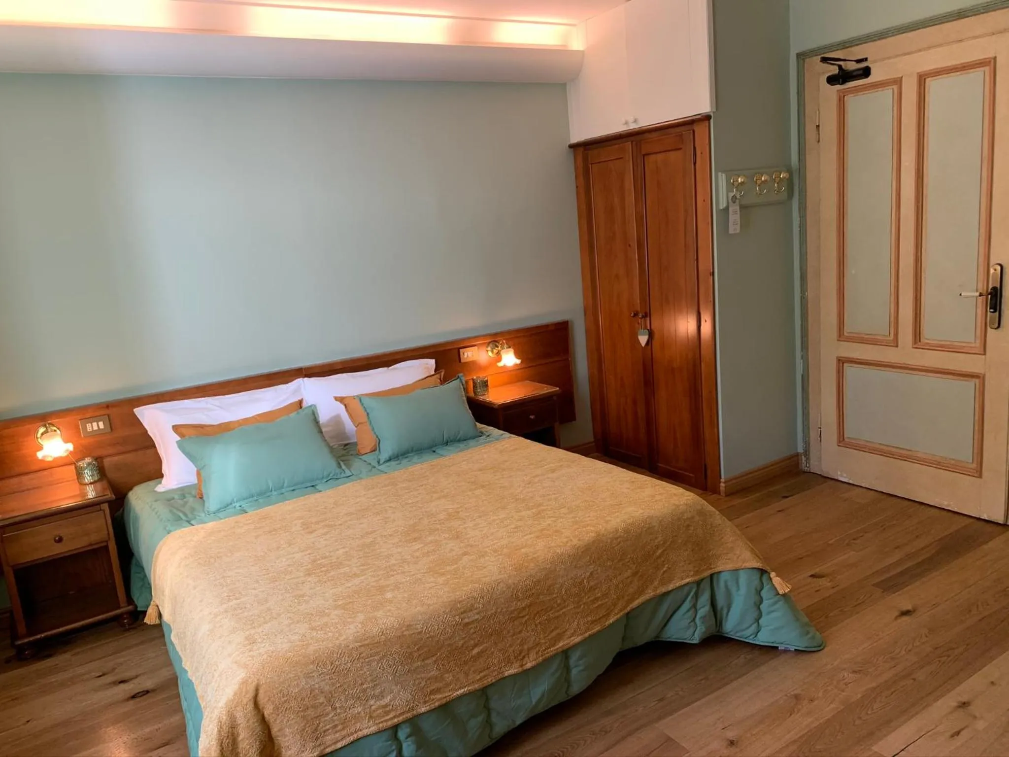 Bed in Hotel Serena Cortina