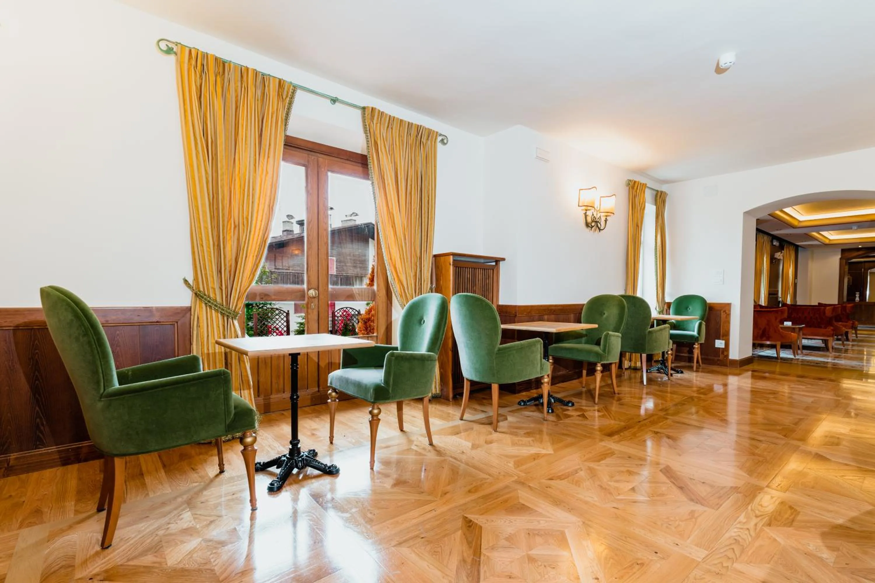 Restaurant/places to eat in Hotel Serena Cortina