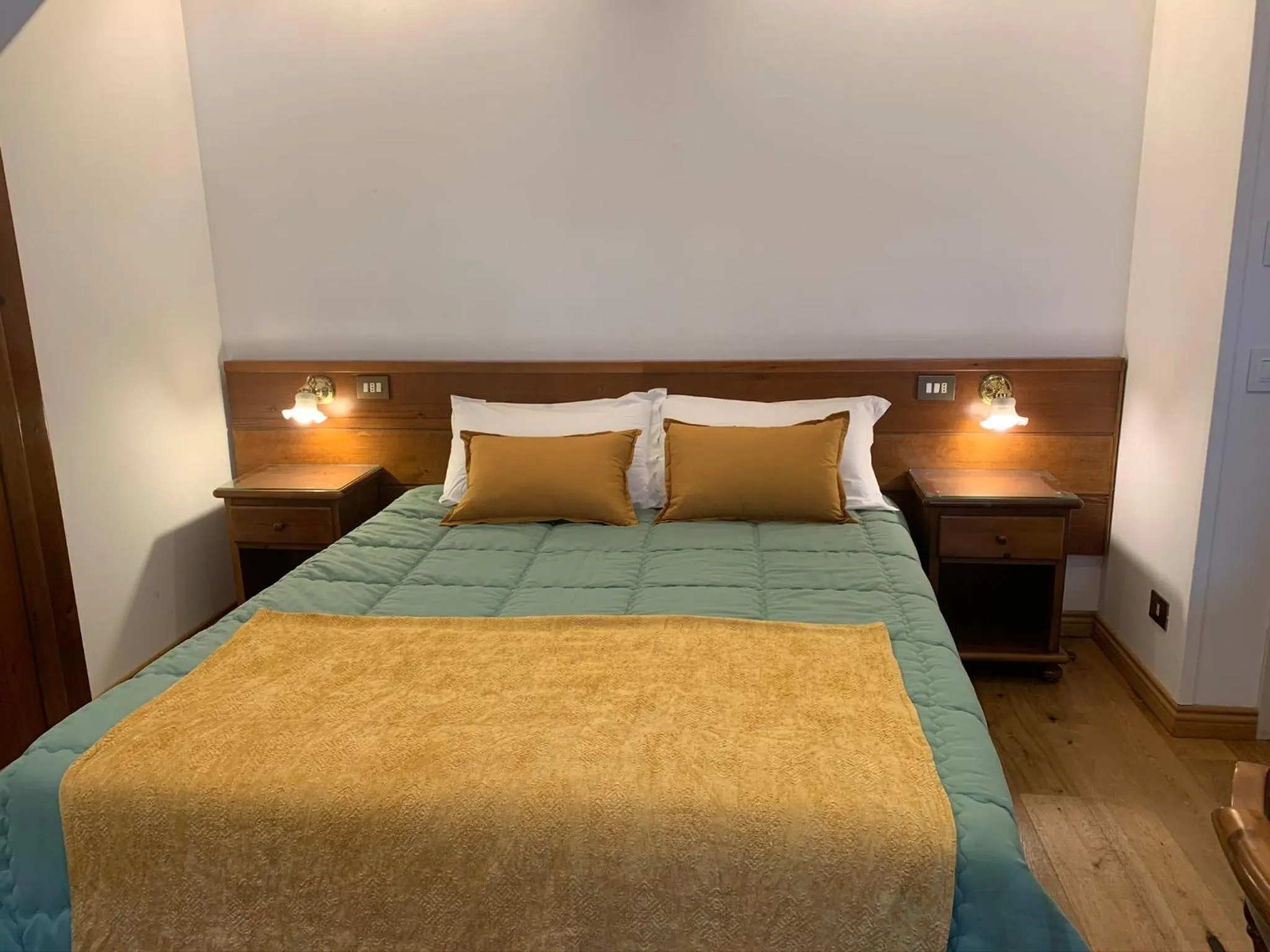 Bed in Hotel Serena Cortina