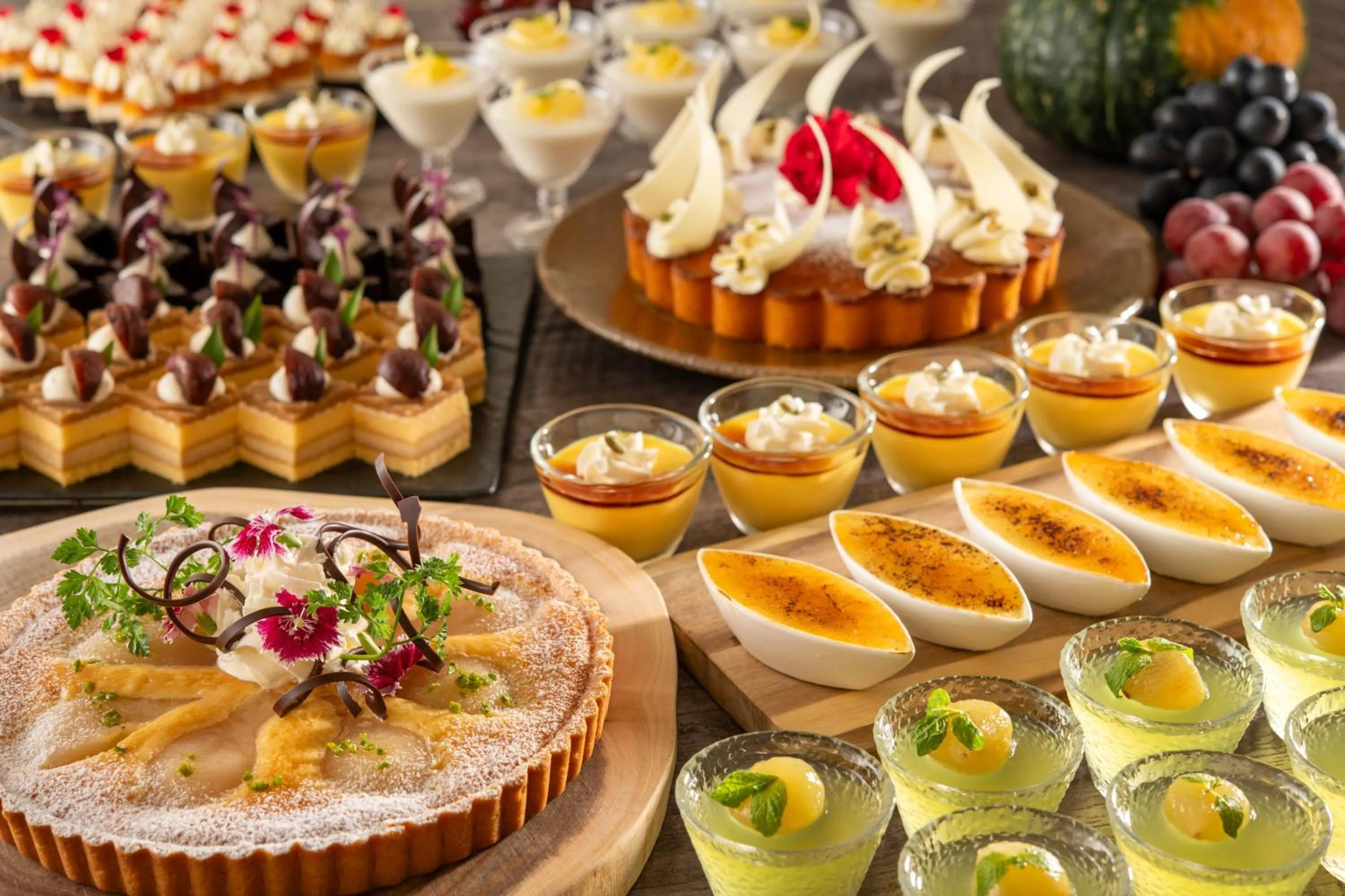 Restaurant/places to eat in Art Hotel Narita