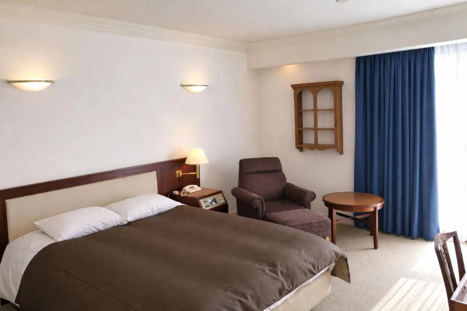 Photo of the whole room, Bed in Art Hotel Narita