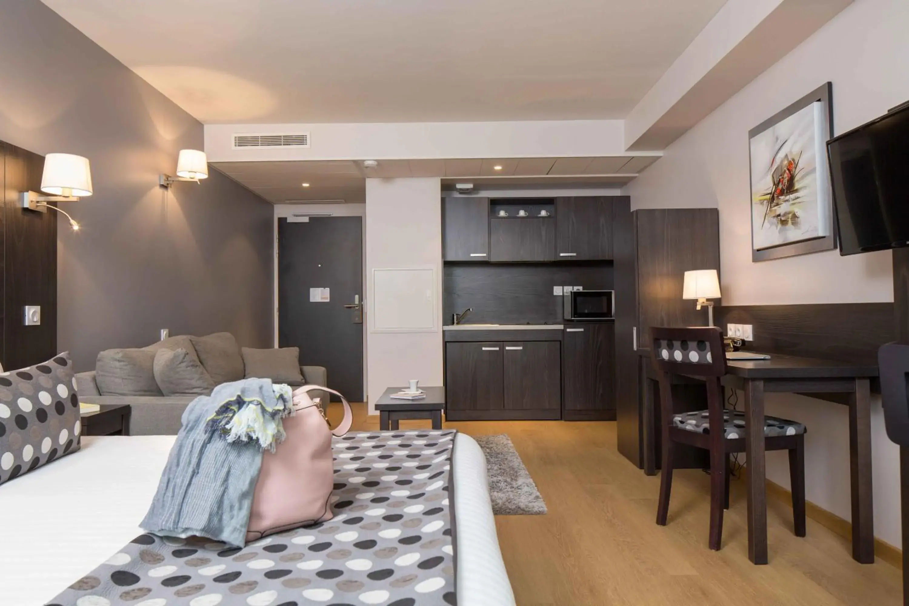 Executive Room in Seven Urban Suites Nantes Centre Executive Room in Seven Urban Suites Nantes Centre