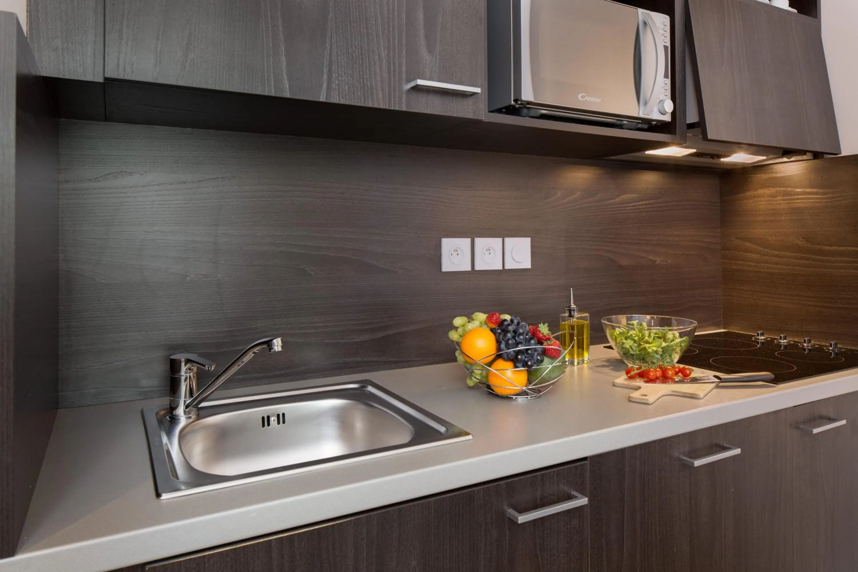 Kitchen or kitchenette in Seven Urban Suites Nantes Centre