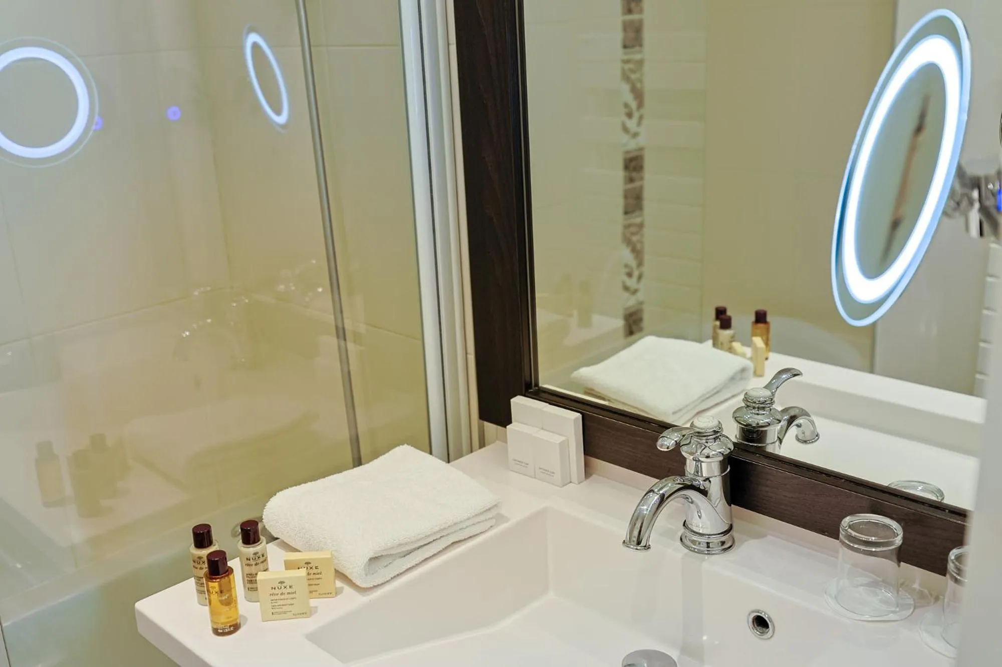 Bathroom in Seven Urban Suites Nantes Centre